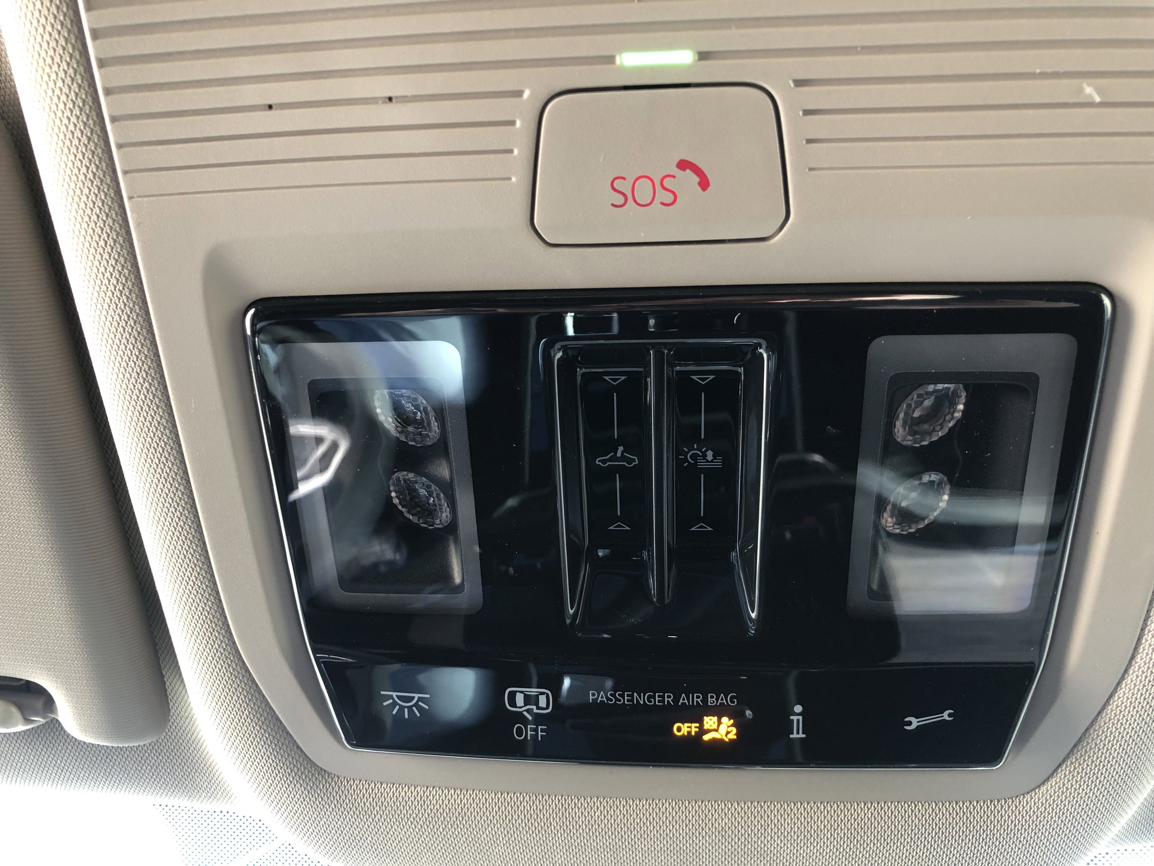 2026 Volkswagen Atlas 2.0T SEL Premium R-Line w/captains chairs