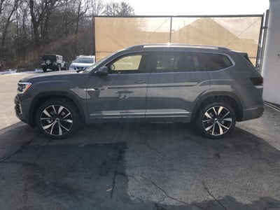 2026 Volkswagen Atlas 2.0T SEL Premium R-Line w/captains chairs