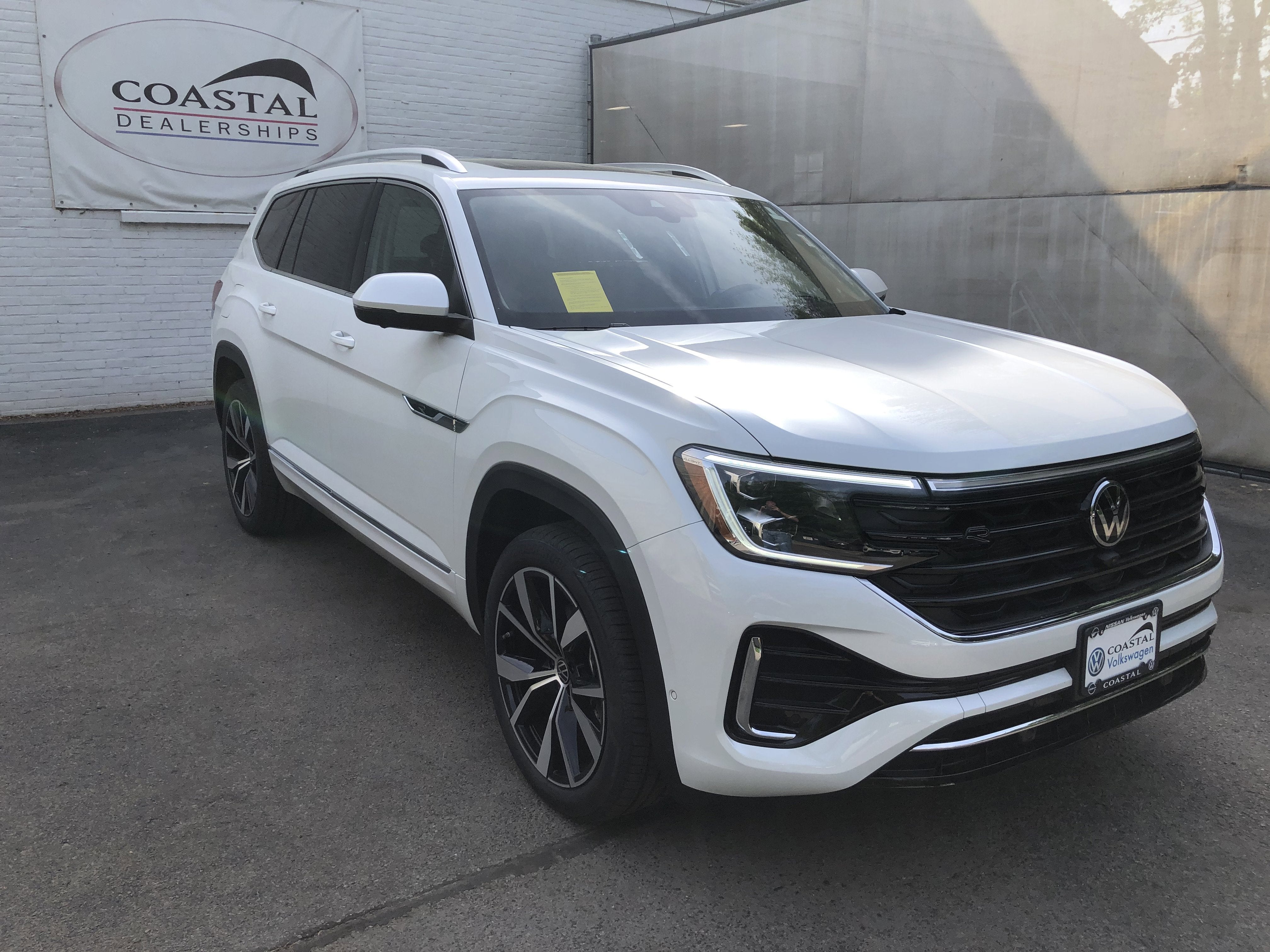 2026 Volkswagen Atlas 2.0T SEL Premium R-Line