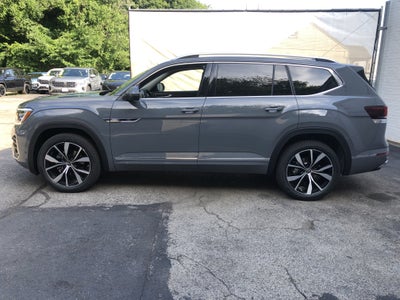 2026 Volkswagen Atlas 2.0T SEL Premium R-Line w/captains chairs