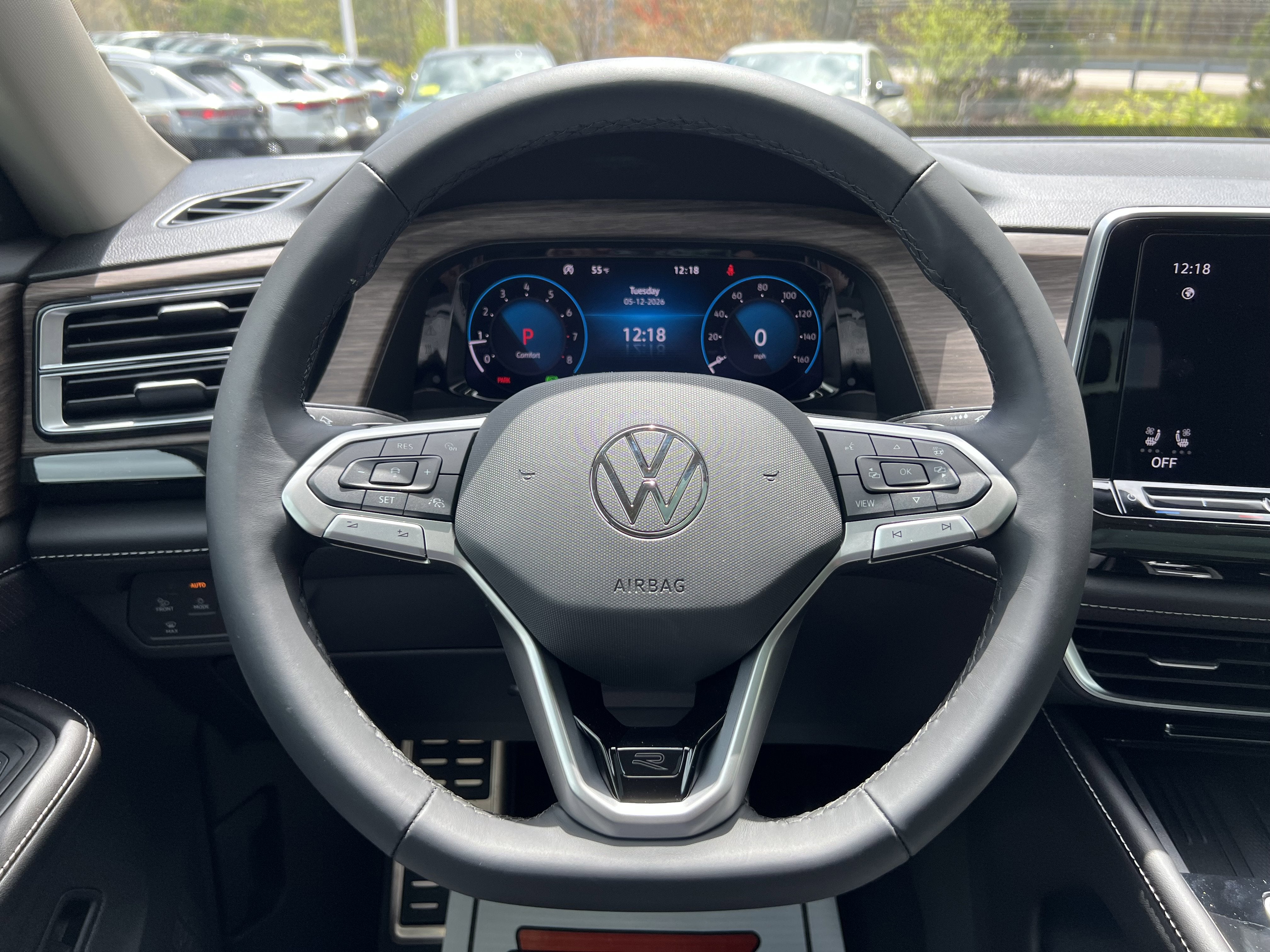 2026 Volkswagen Atlas 2.0T SEL Premium R-Line