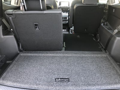 2026 Volkswagen Atlas 2.0T SEL Premium R-Line w/captains chairs