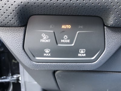 2026 Volkswagen Atlas 2.0T SEL Premium R-Line w/captains chairs