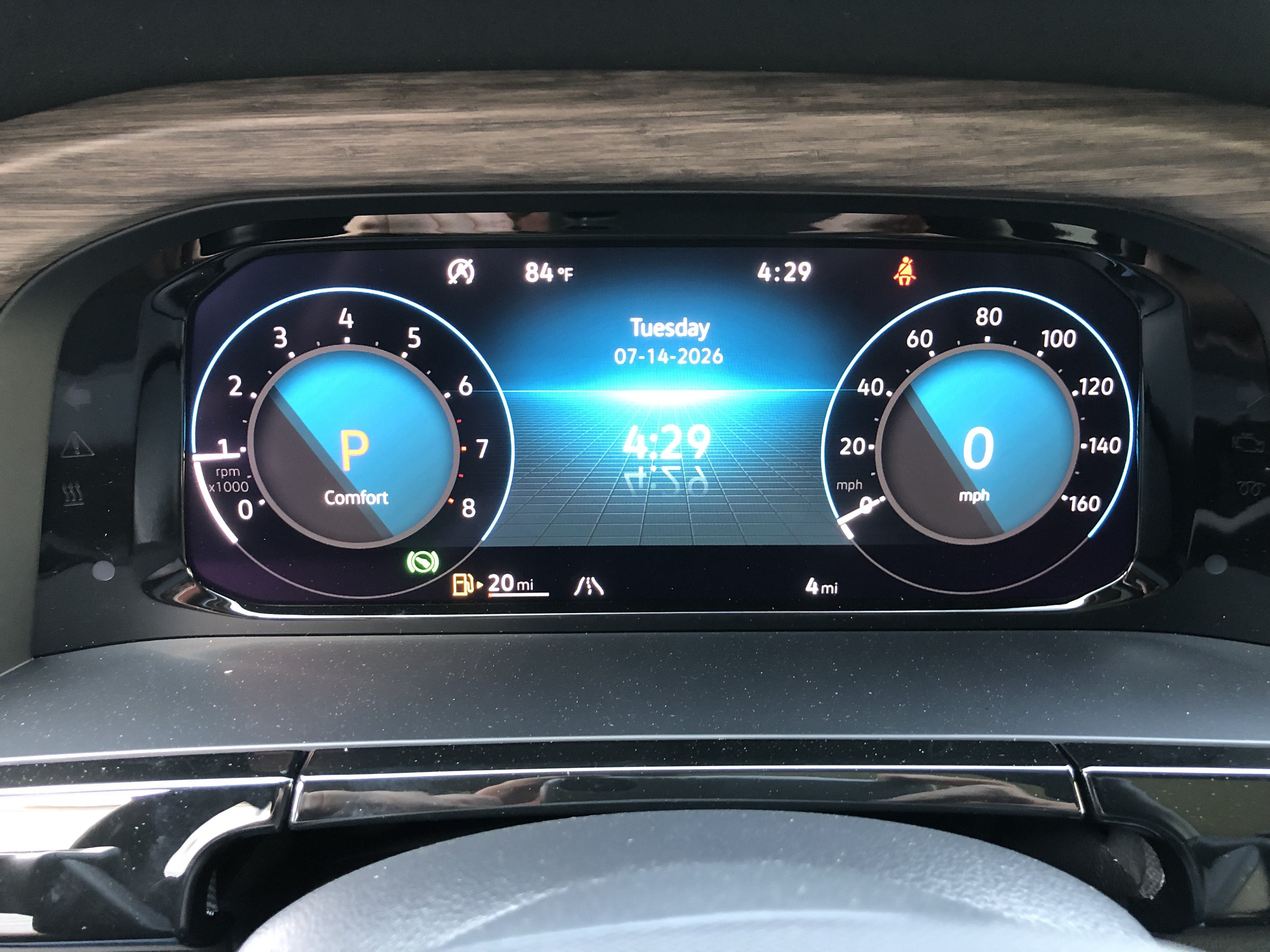 2026 Volkswagen Atlas 2.0T SEL Premium R-Line w/captains chairs