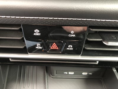 2026 Volkswagen Atlas 2.0T SEL Premium R-Line w/captains chairs