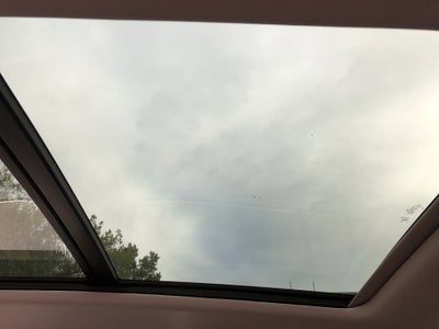 2026 Volkswagen Atlas 2.0T SEL Premium R-Line w/captains chairs