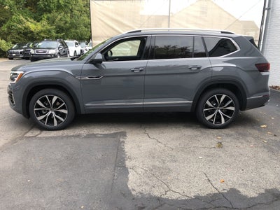 2026 Volkswagen Atlas 2.0T SEL Premium R-Line w/captains chairs