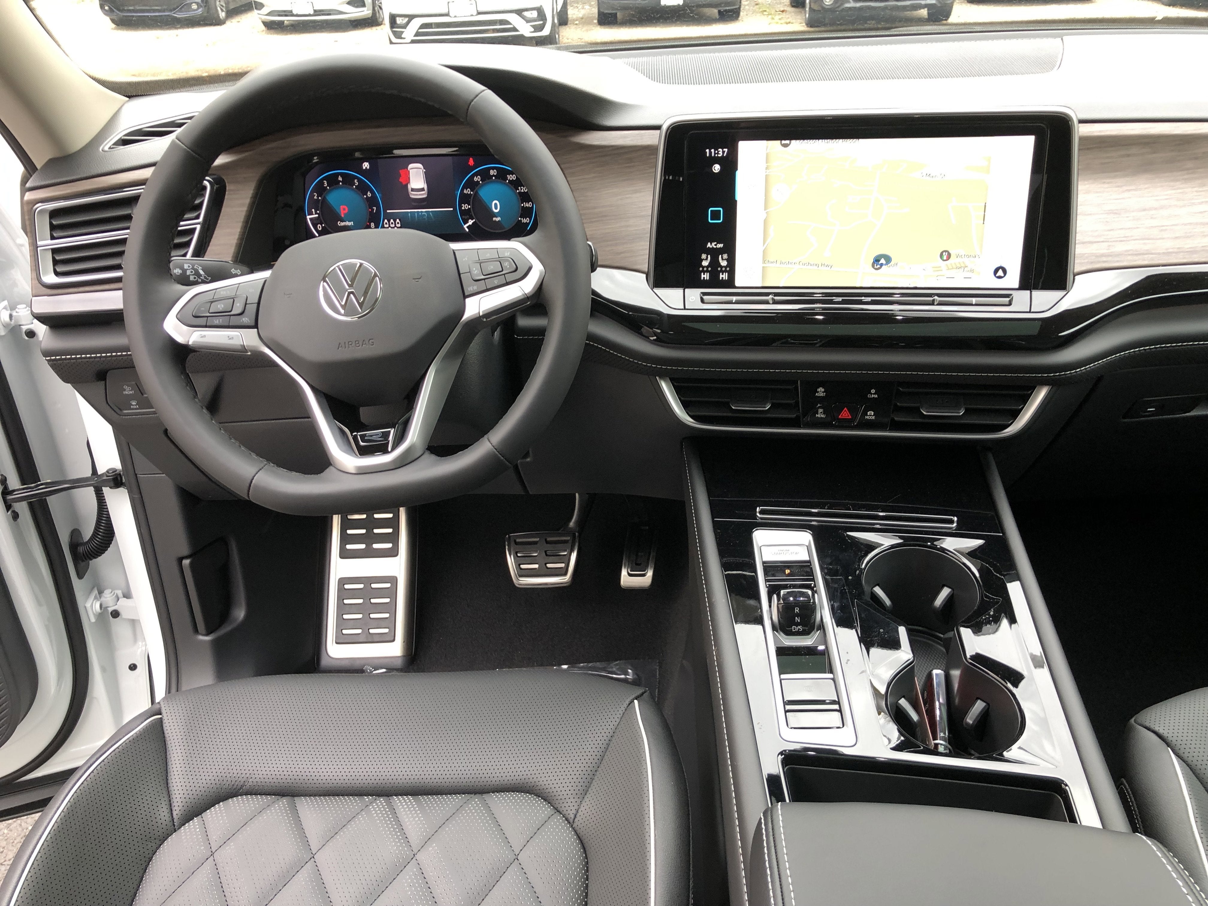 2026 Volkswagen Atlas 2.0T SEL Premium R-Line