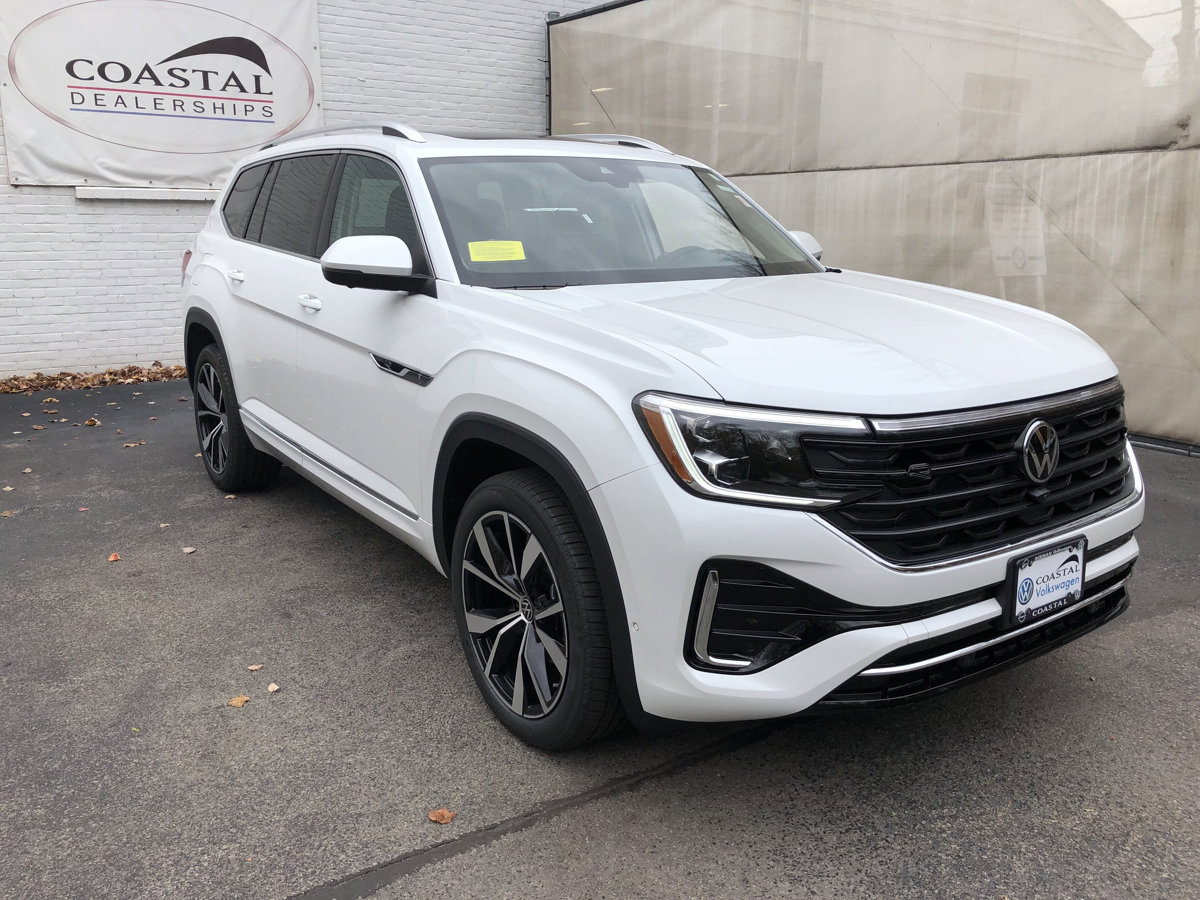 2026 Volkswagen Atlas 2.0T SEL Premium R-Line