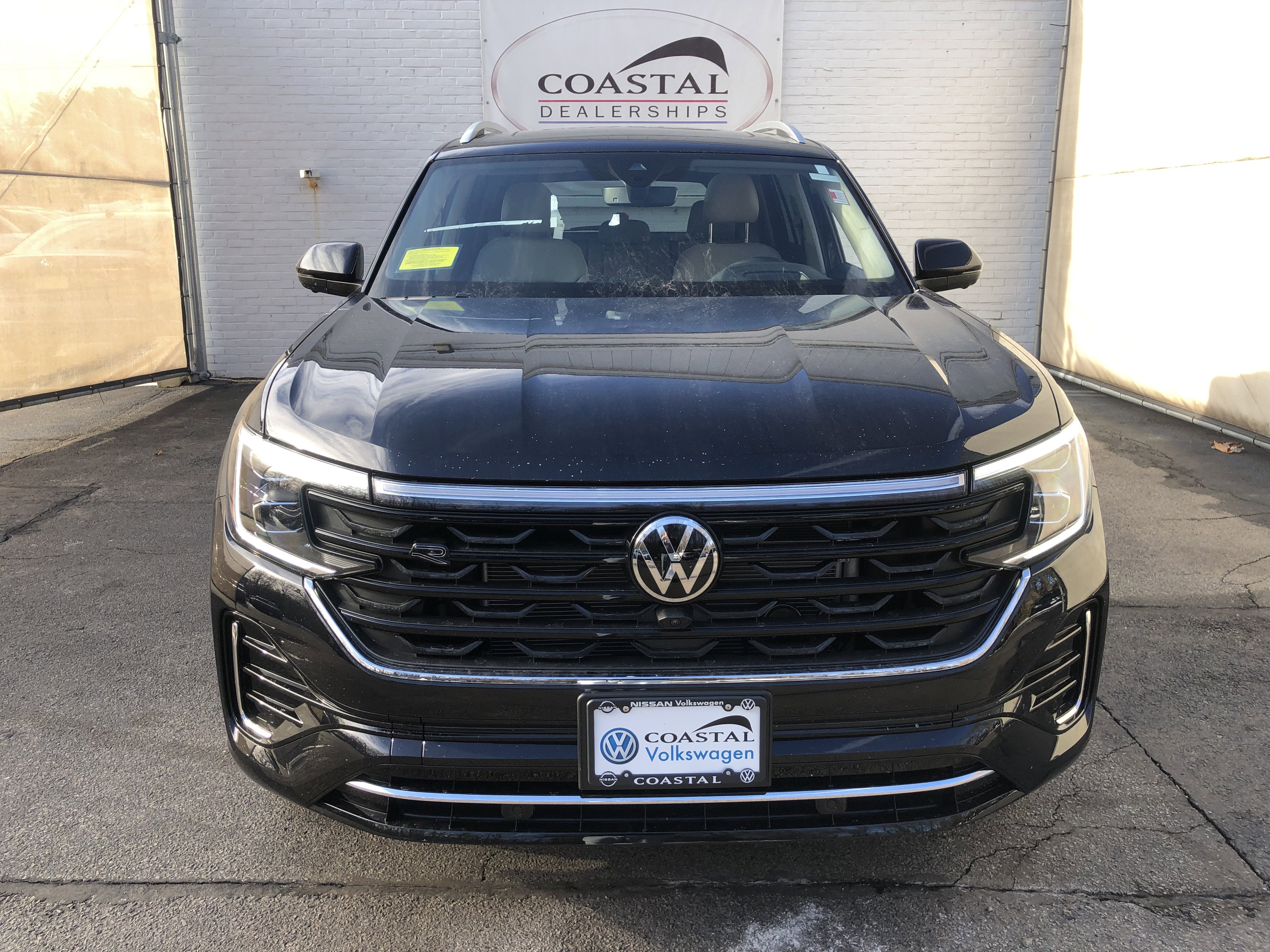 2026 Volkswagen Atlas 2.0T SEL Premium R-Line