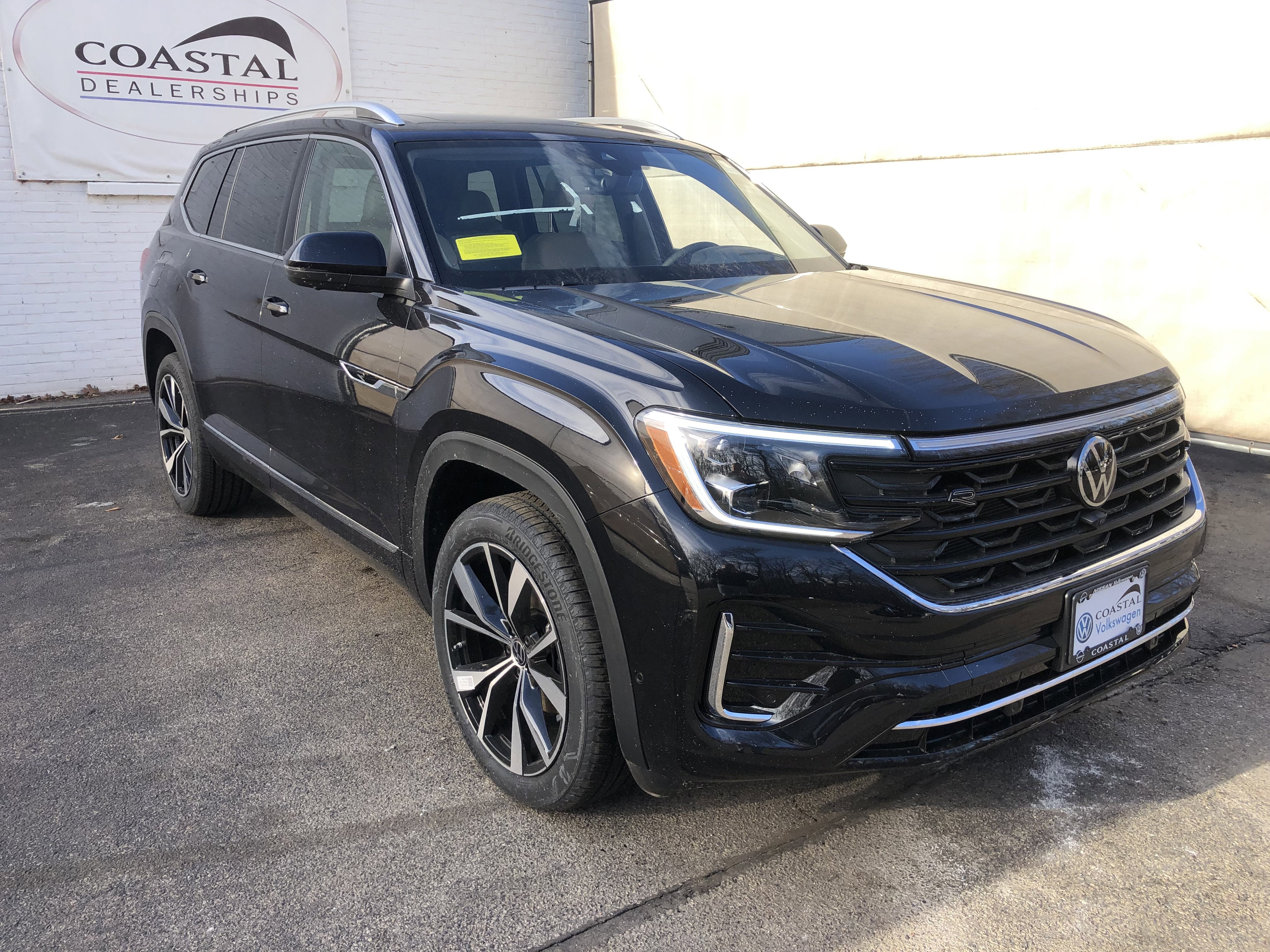 2026 Volkswagen Atlas 2.0T SEL Premium R-Line