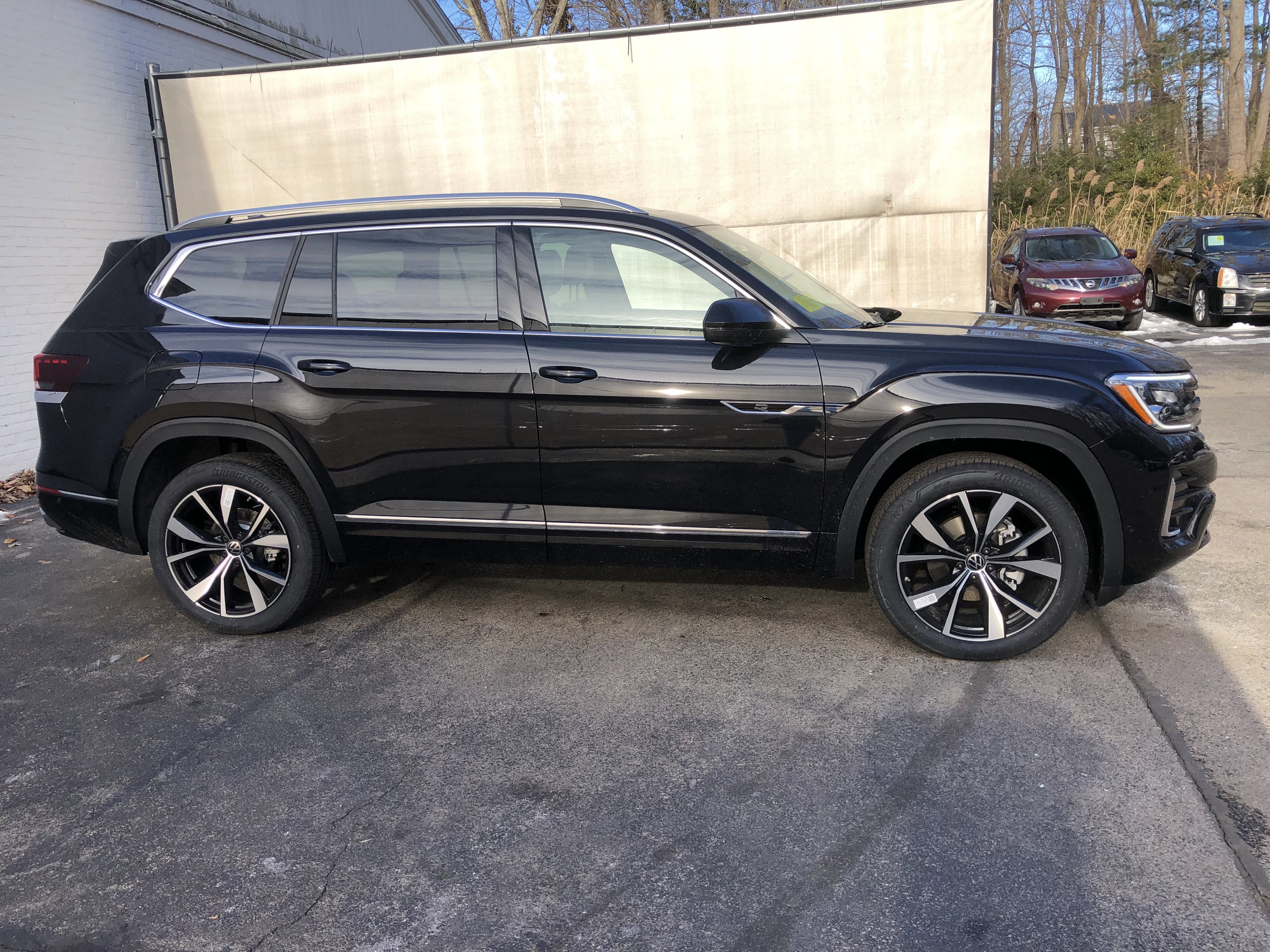 2026 Volkswagen Atlas 2.0T SEL Premium R-Line
