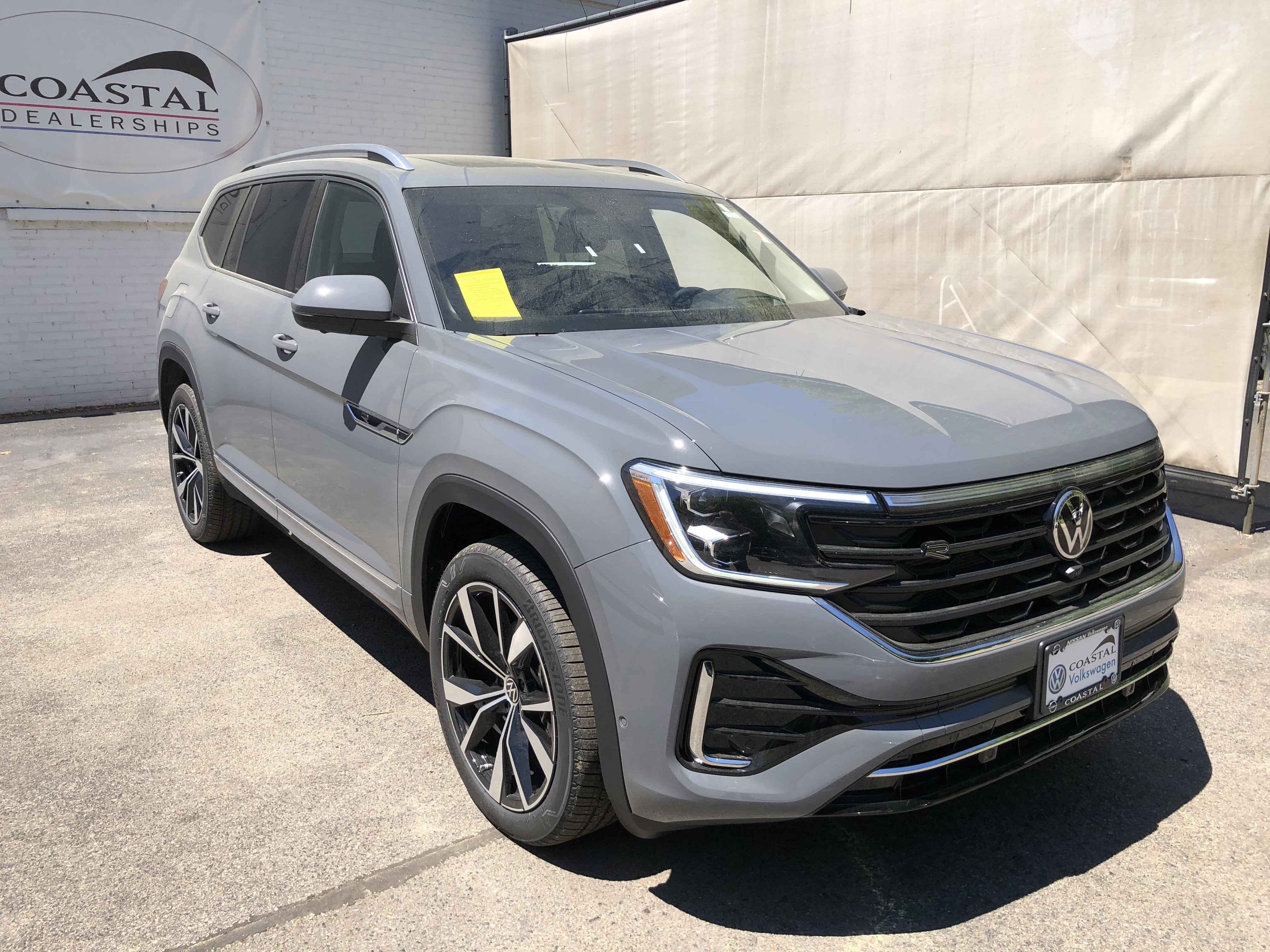 2026 Volkswagen Atlas 2.0T SEL Premium R-Line
