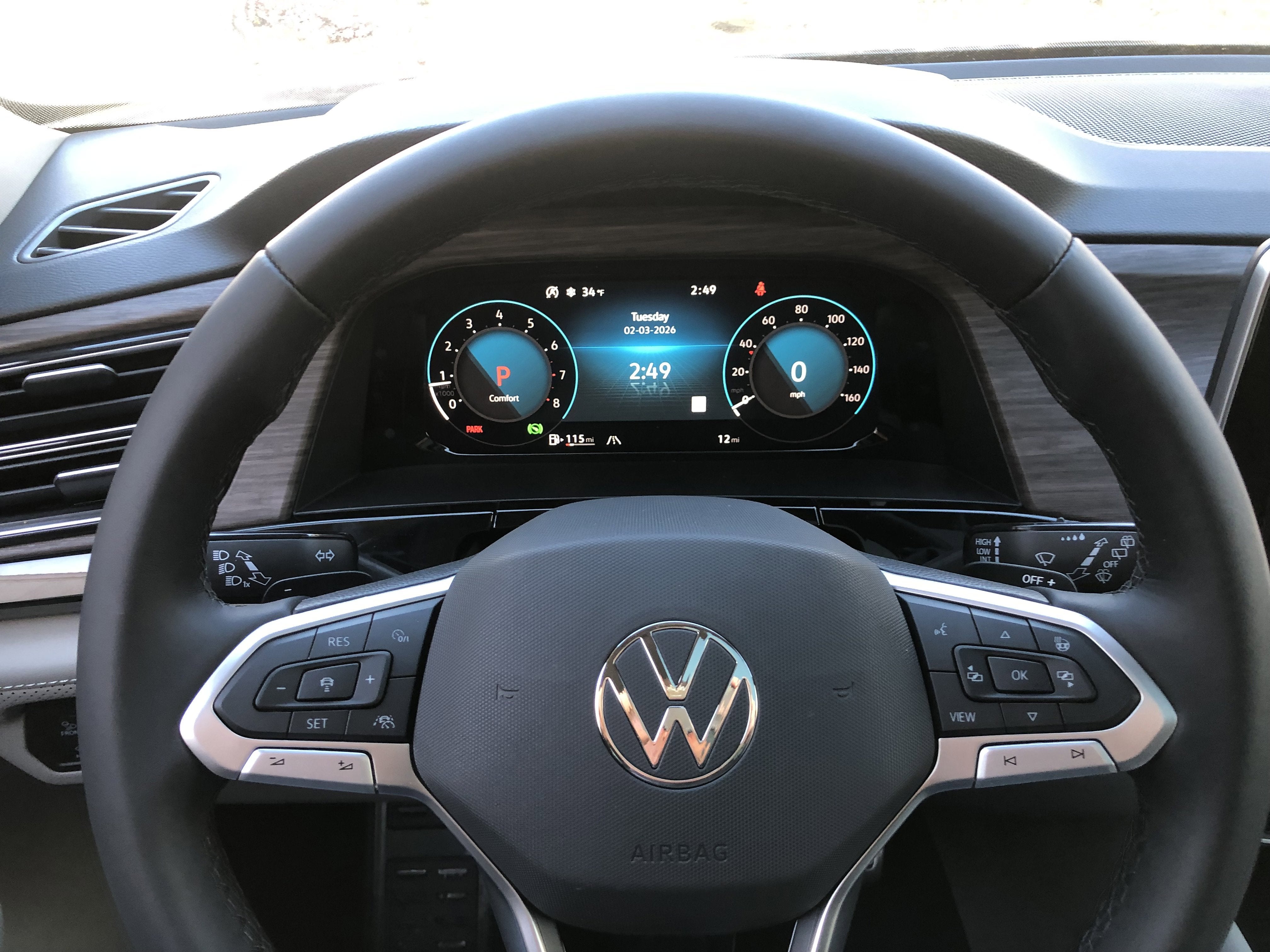 2026 Volkswagen Atlas 2.0T SEL Premium R-Line