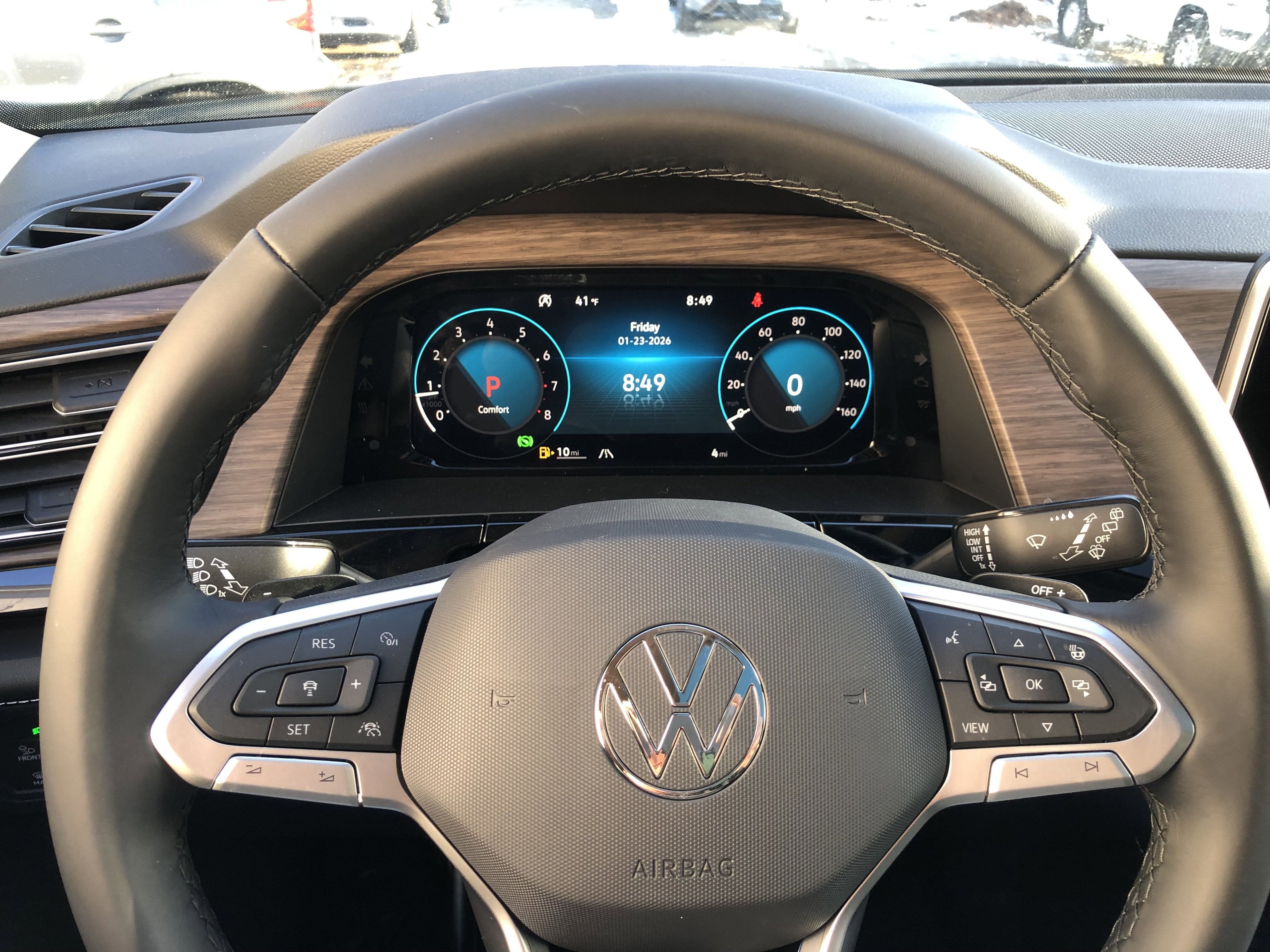 2026 Volkswagen Atlas 2.0T SEL Premium R-Line