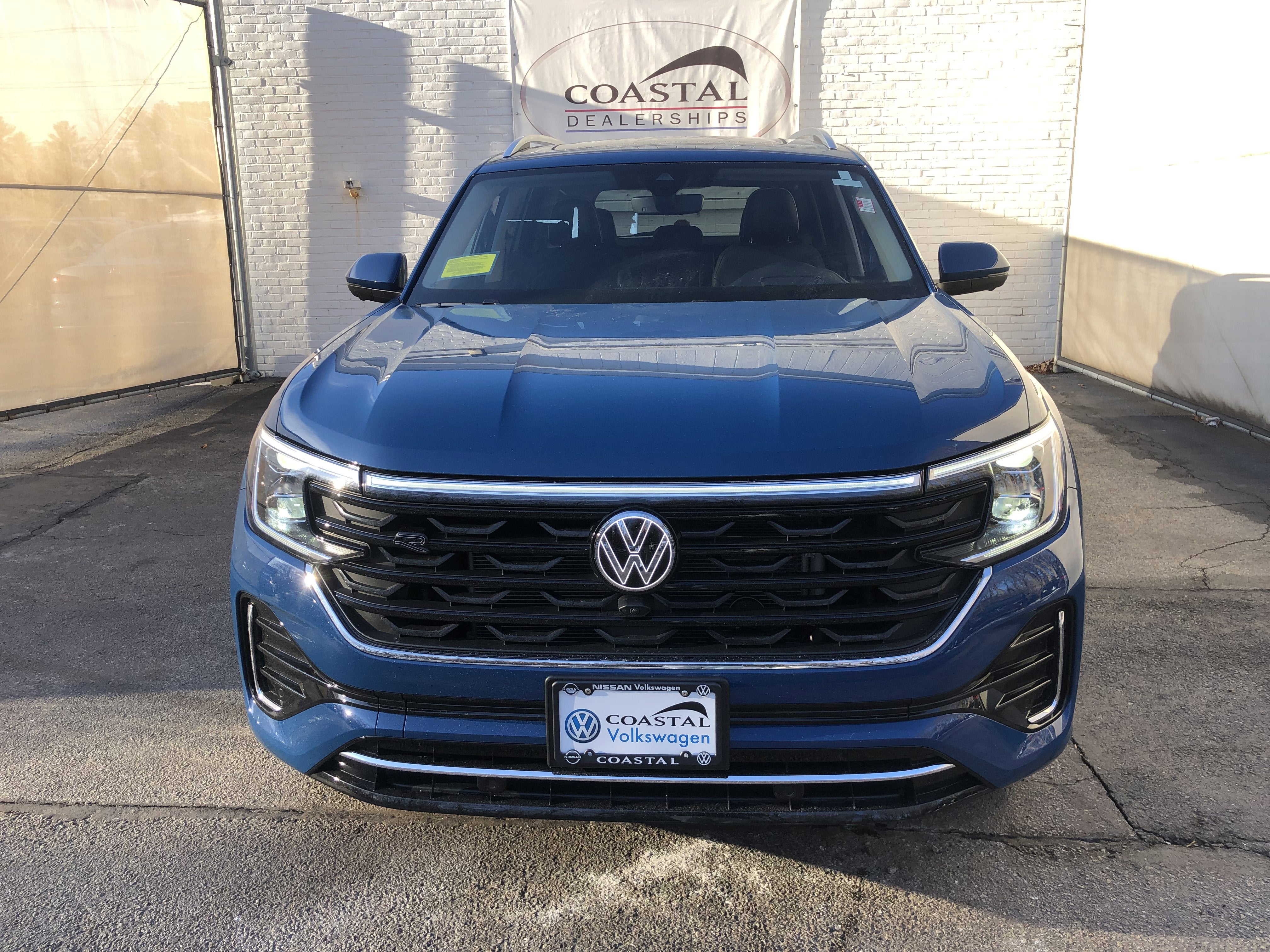 2026 Volkswagen Atlas 2.0T SEL Premium R-Line