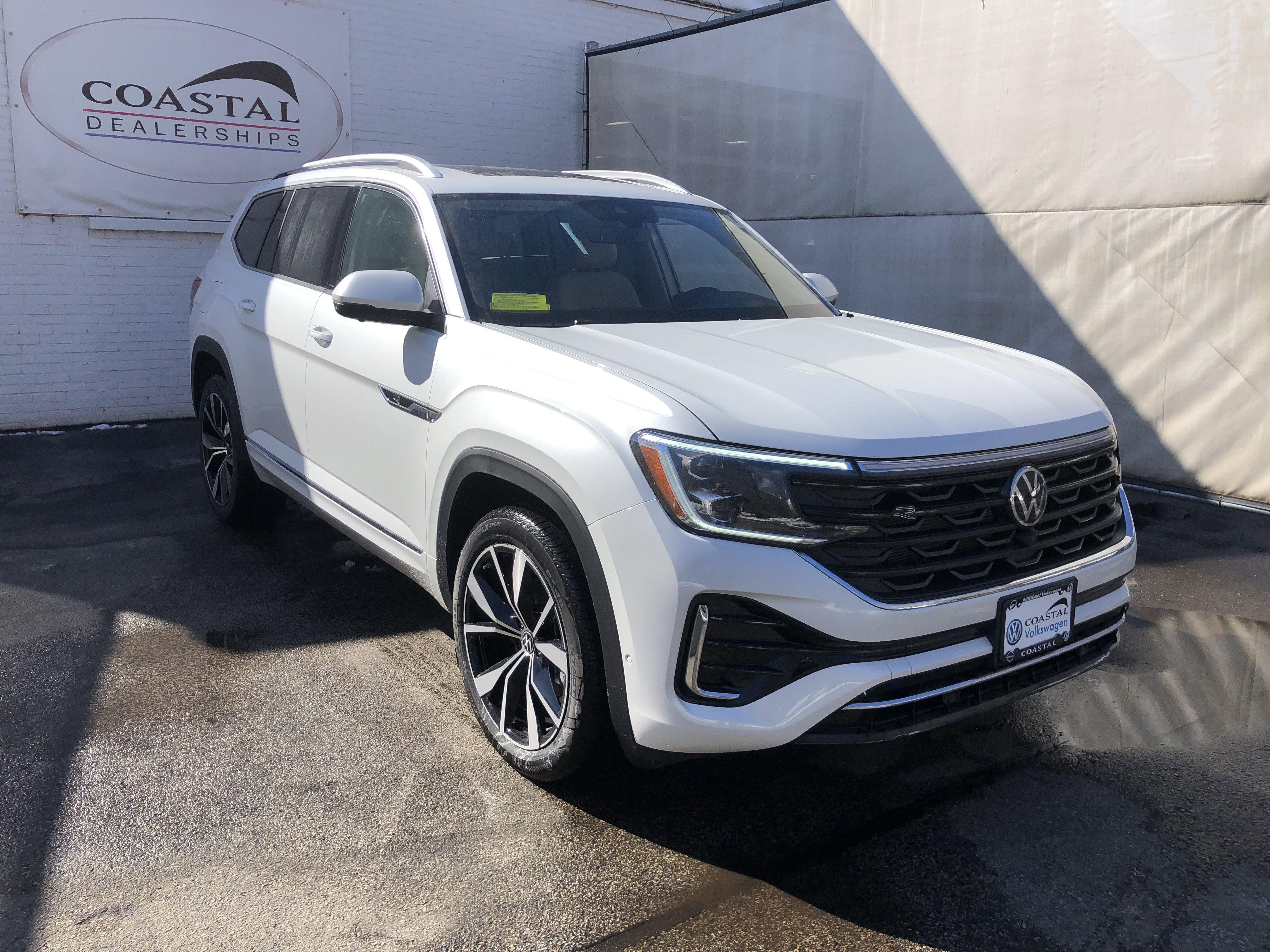 2026 Volkswagen Atlas 2.0T SEL Premium R-Line