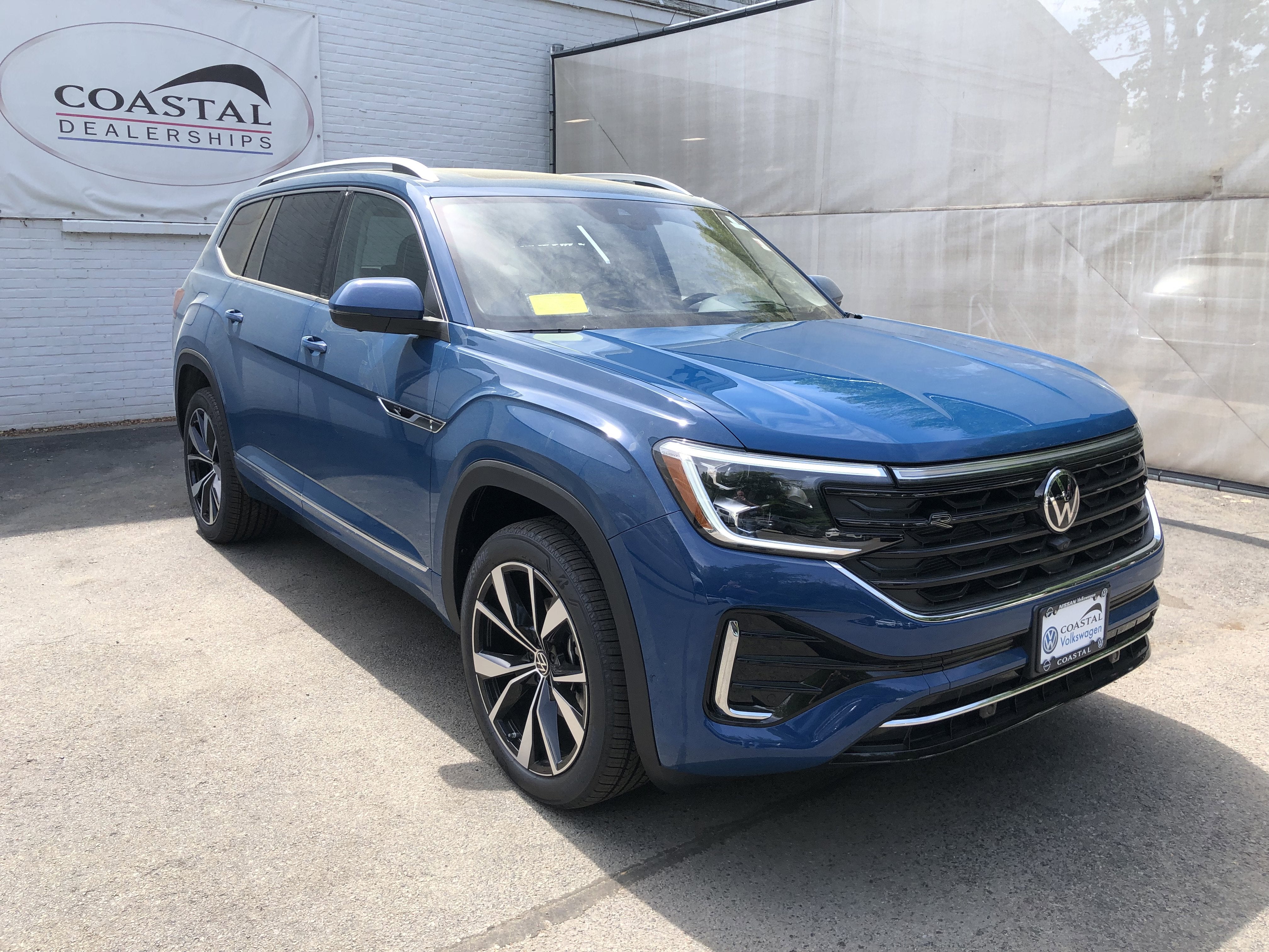 2026 Volkswagen Atlas 2.0T SEL Premium R-Line