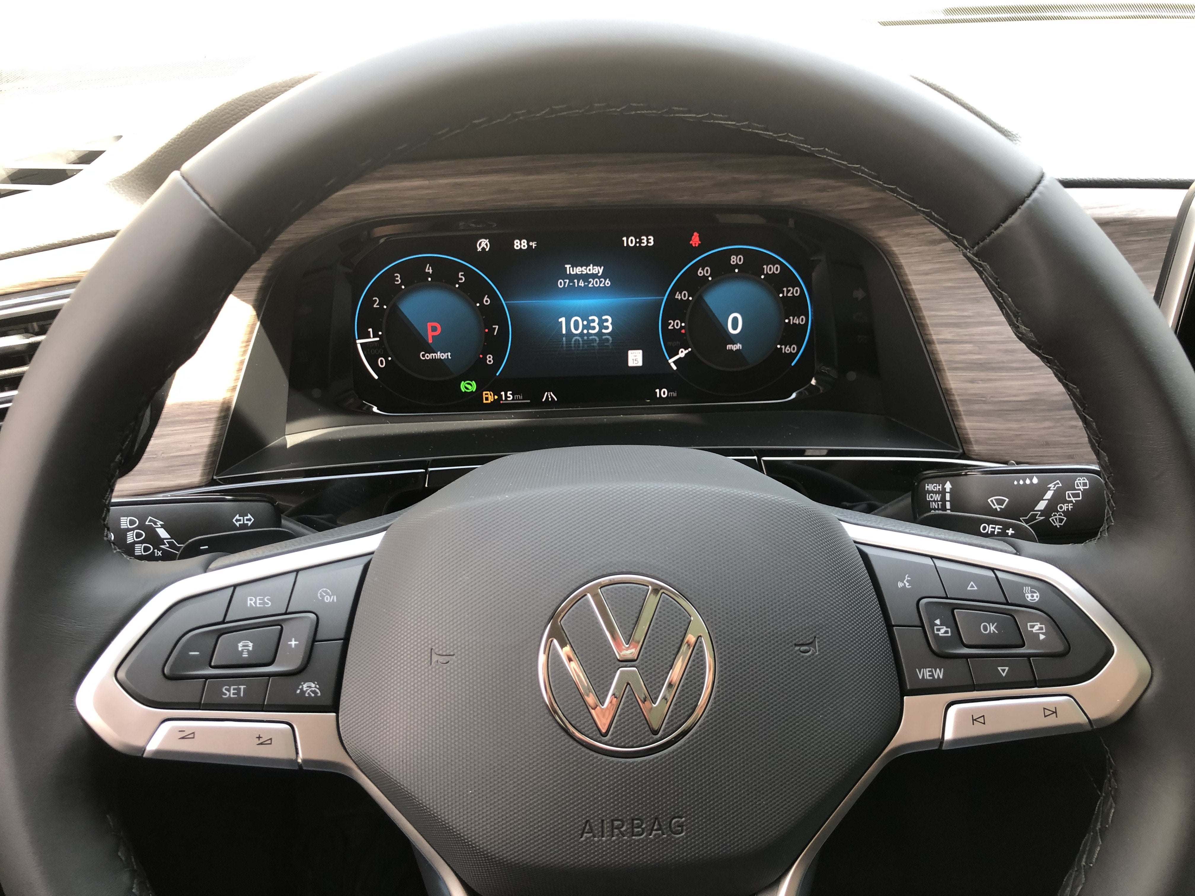 2026 Volkswagen Atlas 2.0T SEL Premium R-Line