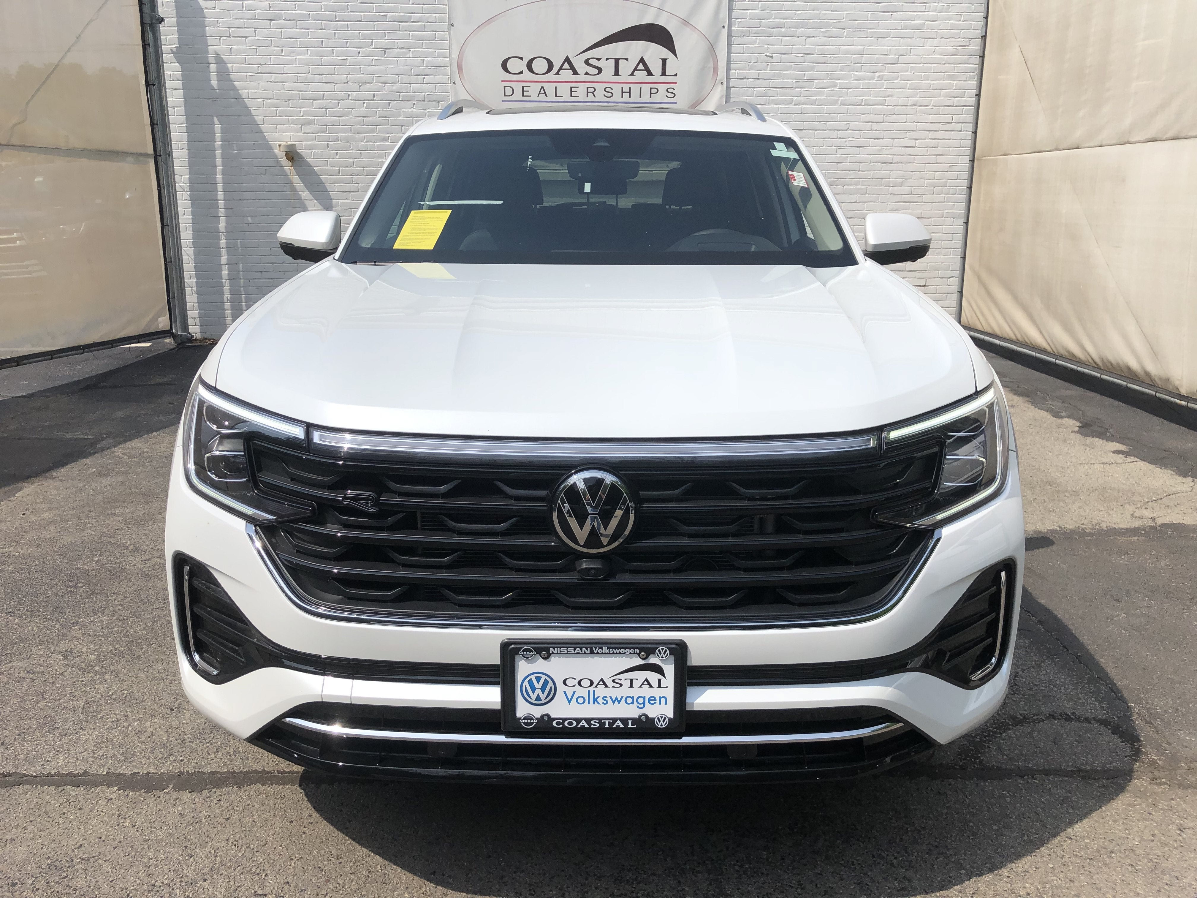 2026 Volkswagen Atlas 2.0T SEL Premium R-Line