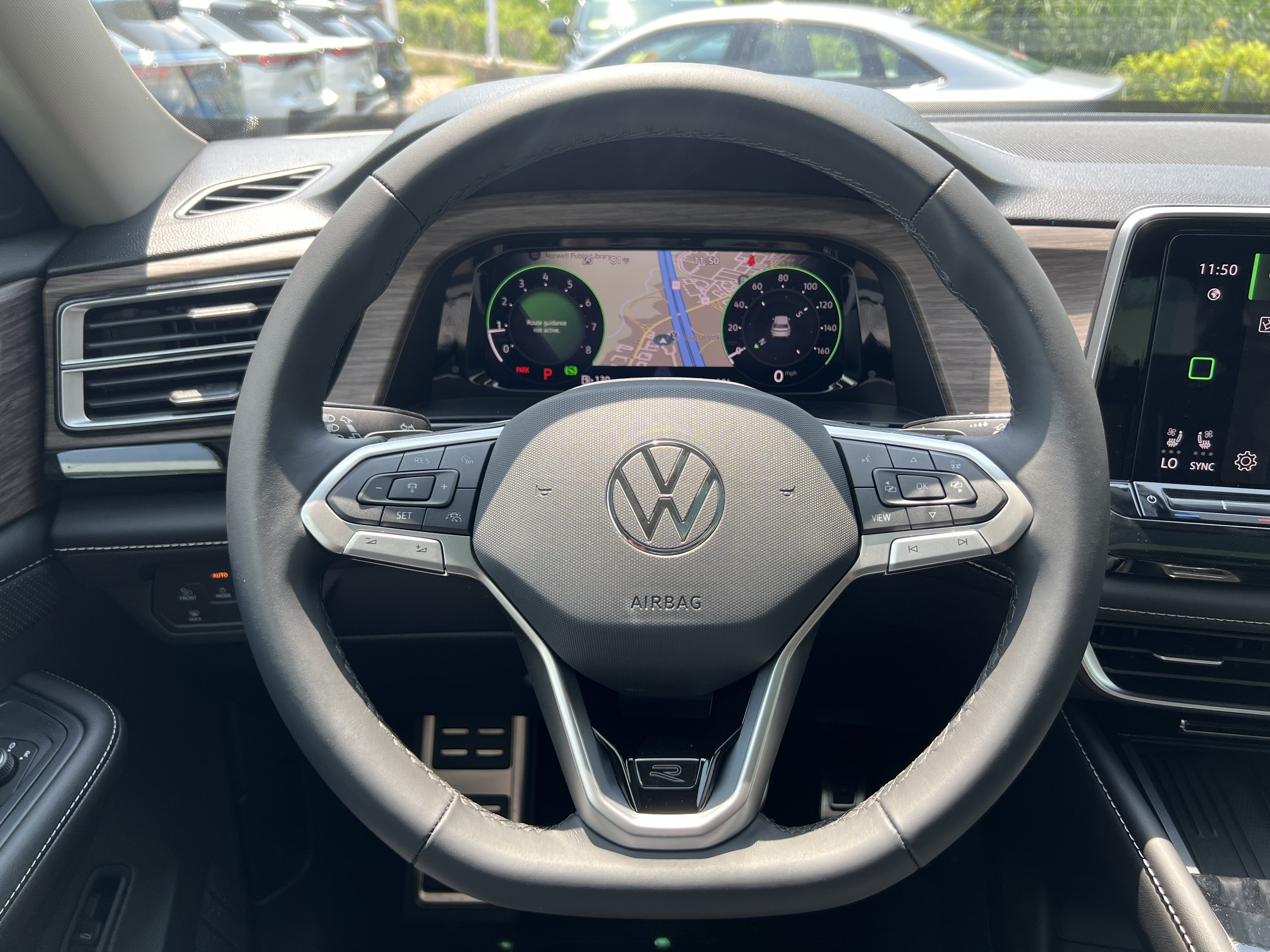 2026 Volkswagen Atlas SEL Premium R-Line - Photo 12