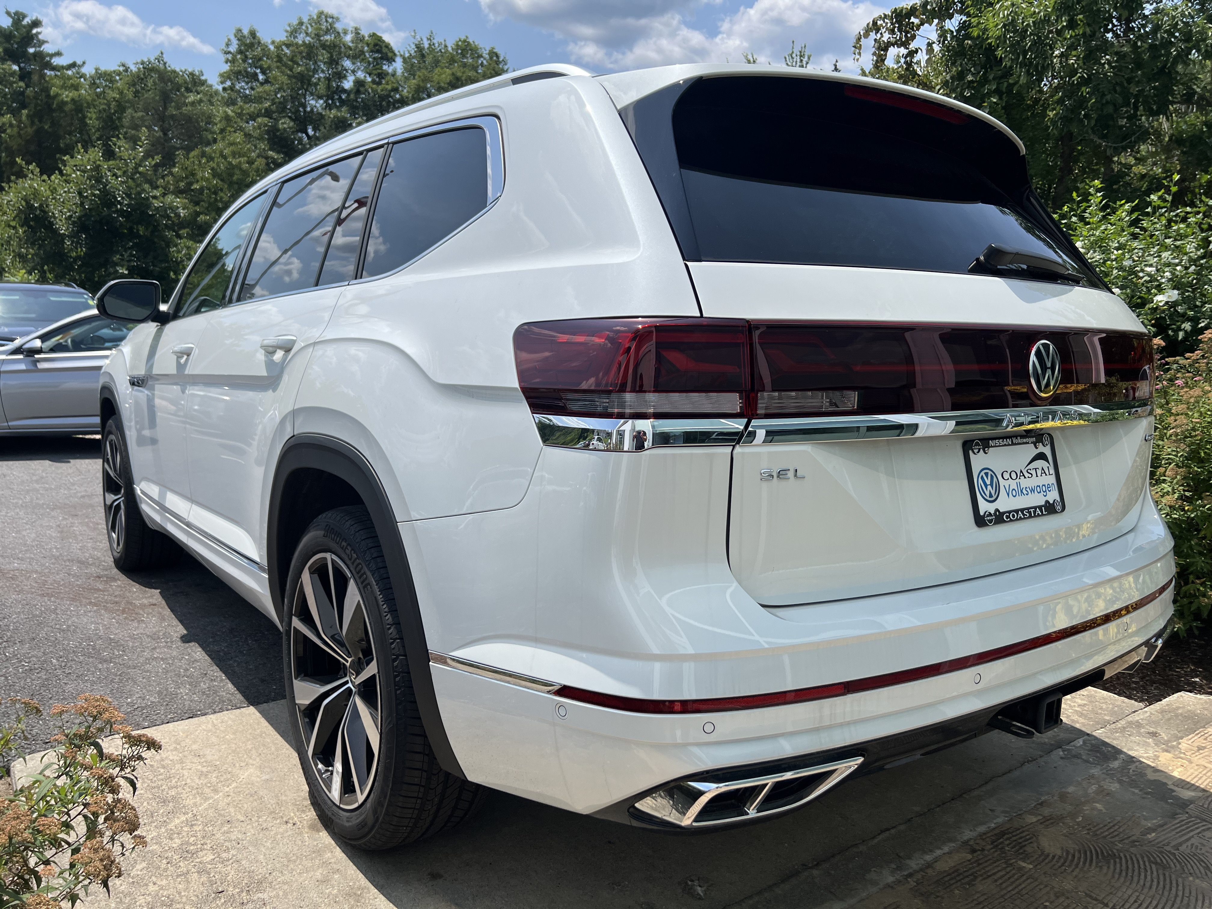 2026 Volkswagen Atlas SEL Premium R-Line - Photo 4