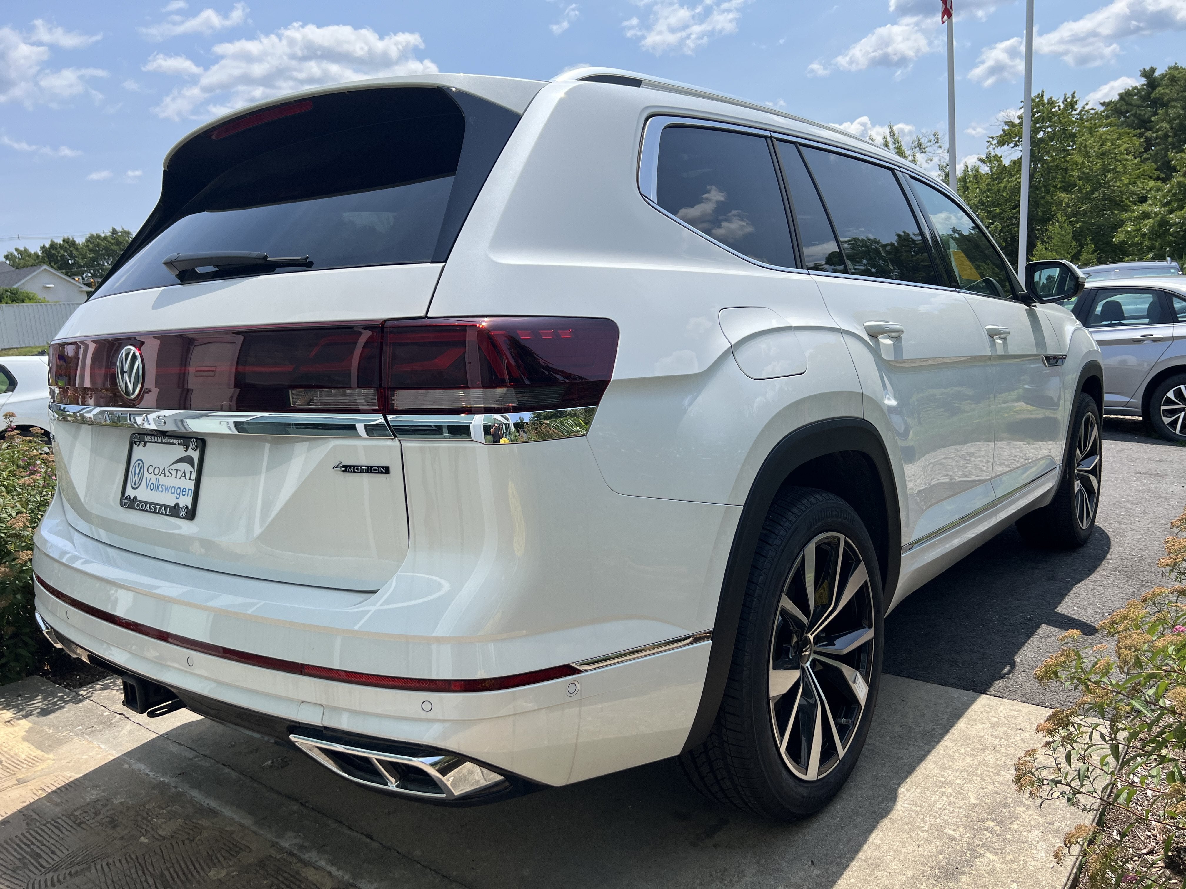2026 Volkswagen Atlas SEL Premium R-Line - Photo 6
