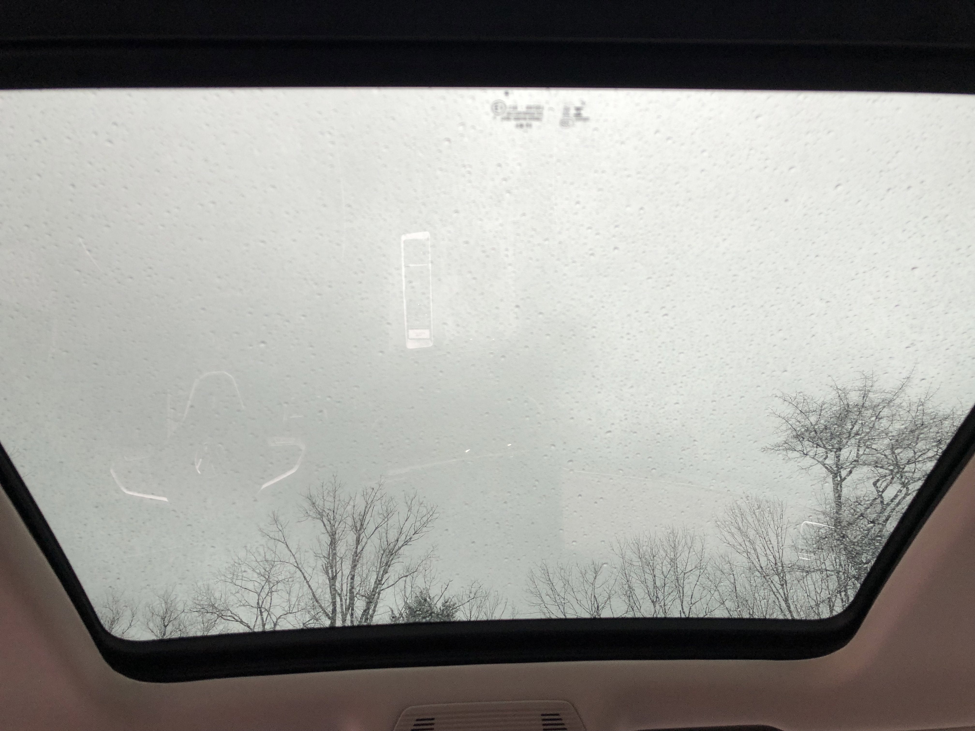 2026 Volkswagen Atlas 2.0T SEL Premium R-Line w/captains chairs