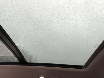 2026 Volkswagen Atlas 2.0T SEL Premium R-Line w/captains chairs