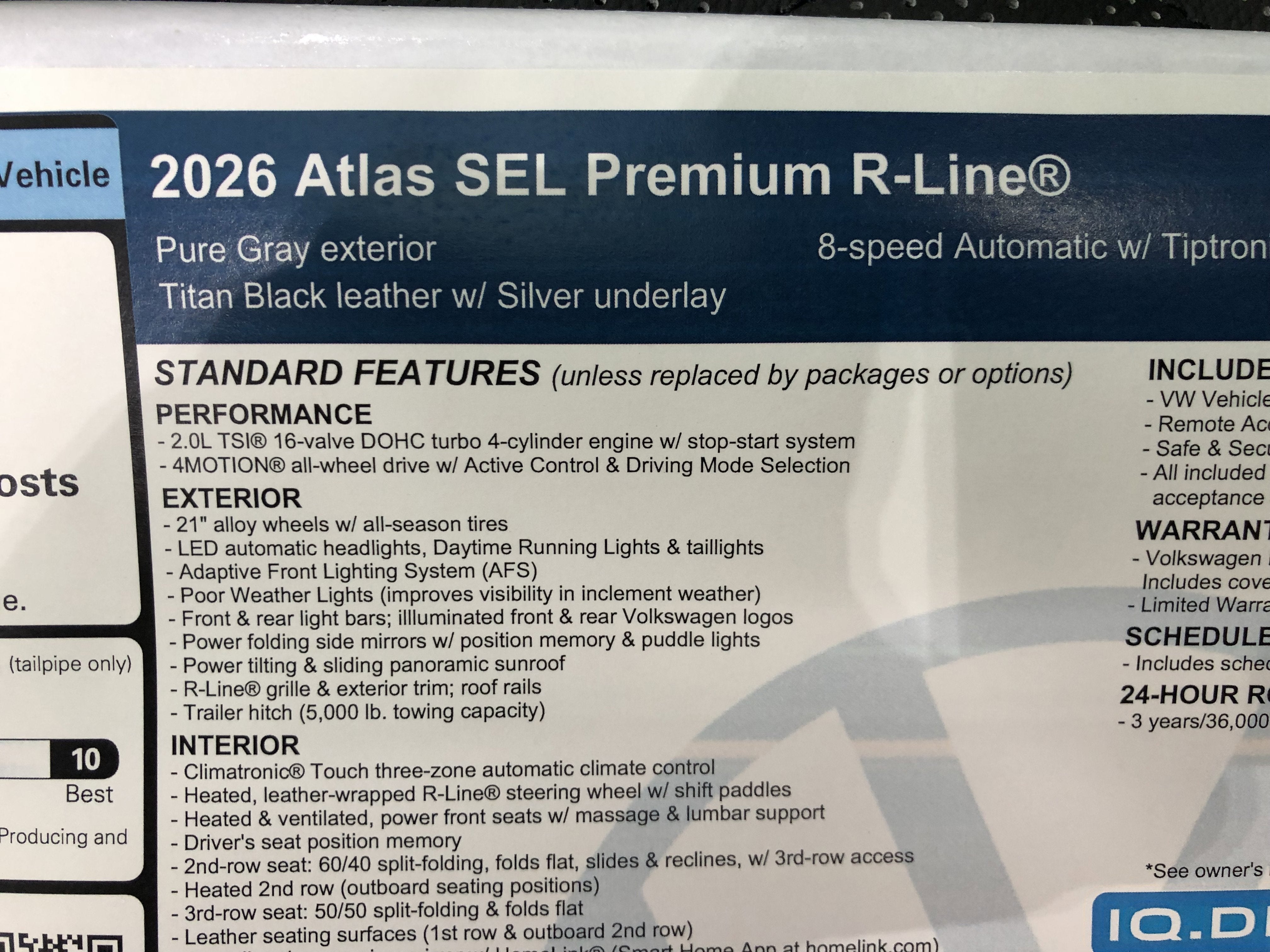 2026 Volkswagen Atlas 2.0T SEL Premium R-Line w/captains chairs