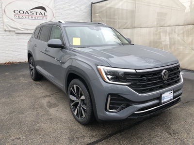 2026 Volkswagen Atlas 2.0T SEL Premium R-Line w/captains chairs