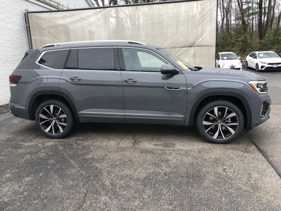 2026 Volkswagen Atlas 2.0T SEL Premium R-Line w/captains chairs
