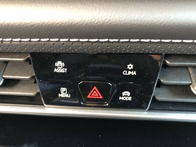 2026 Volkswagen Atlas 2.0T SEL Premium R-Line w/captains chairs