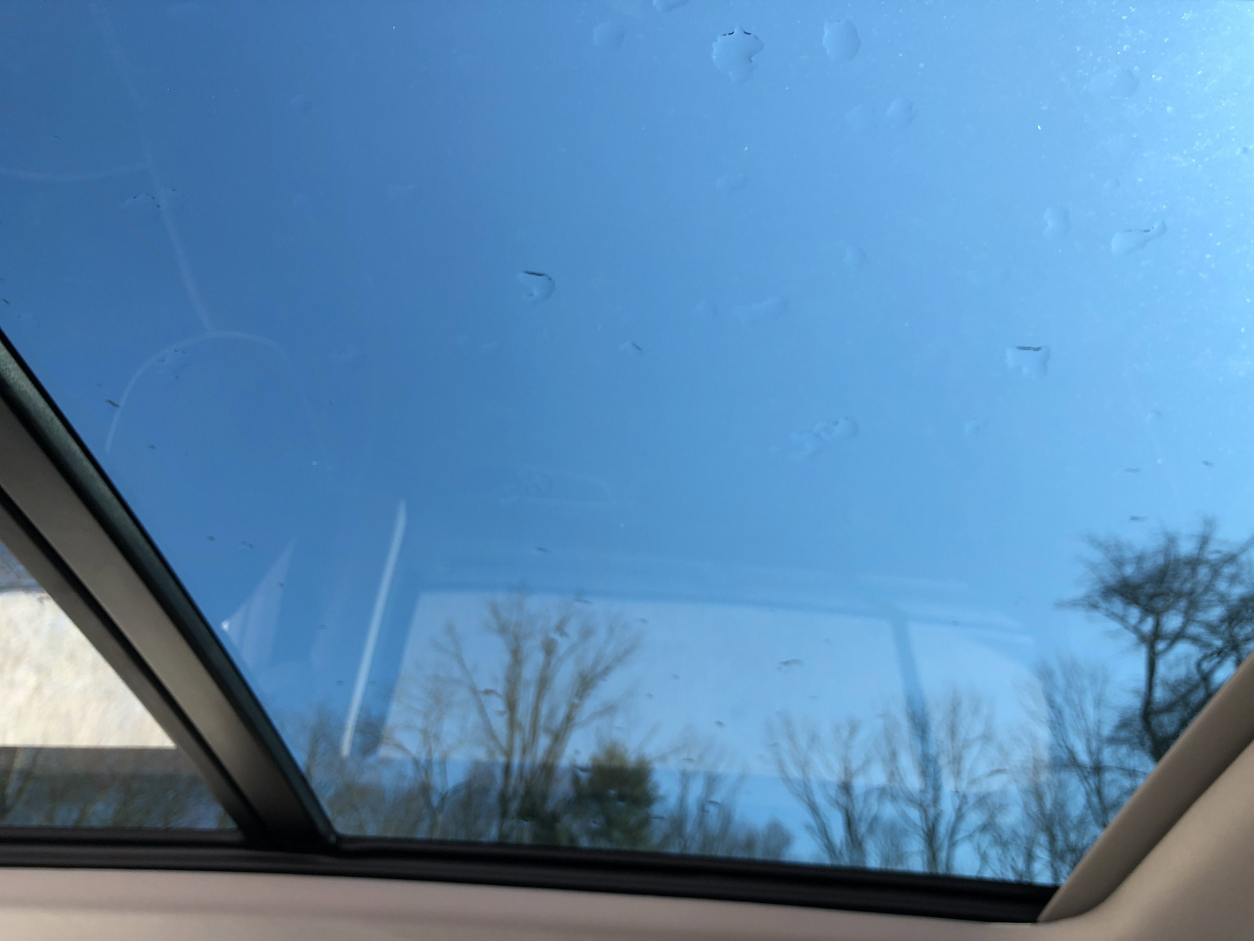 2026 Volkswagen Atlas 2.0T SEL Premium R-Line w/captains chairs