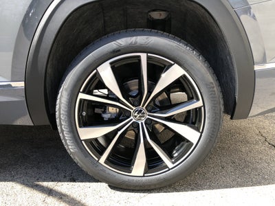 2026 Volkswagen Atlas 2.0T SEL Premium R-Line w/captains chairs