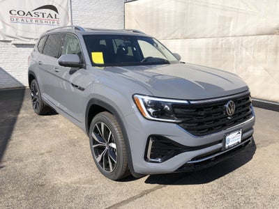 2026 Volkswagen Atlas 2.0T SEL Premium R-Line w/captains chairs