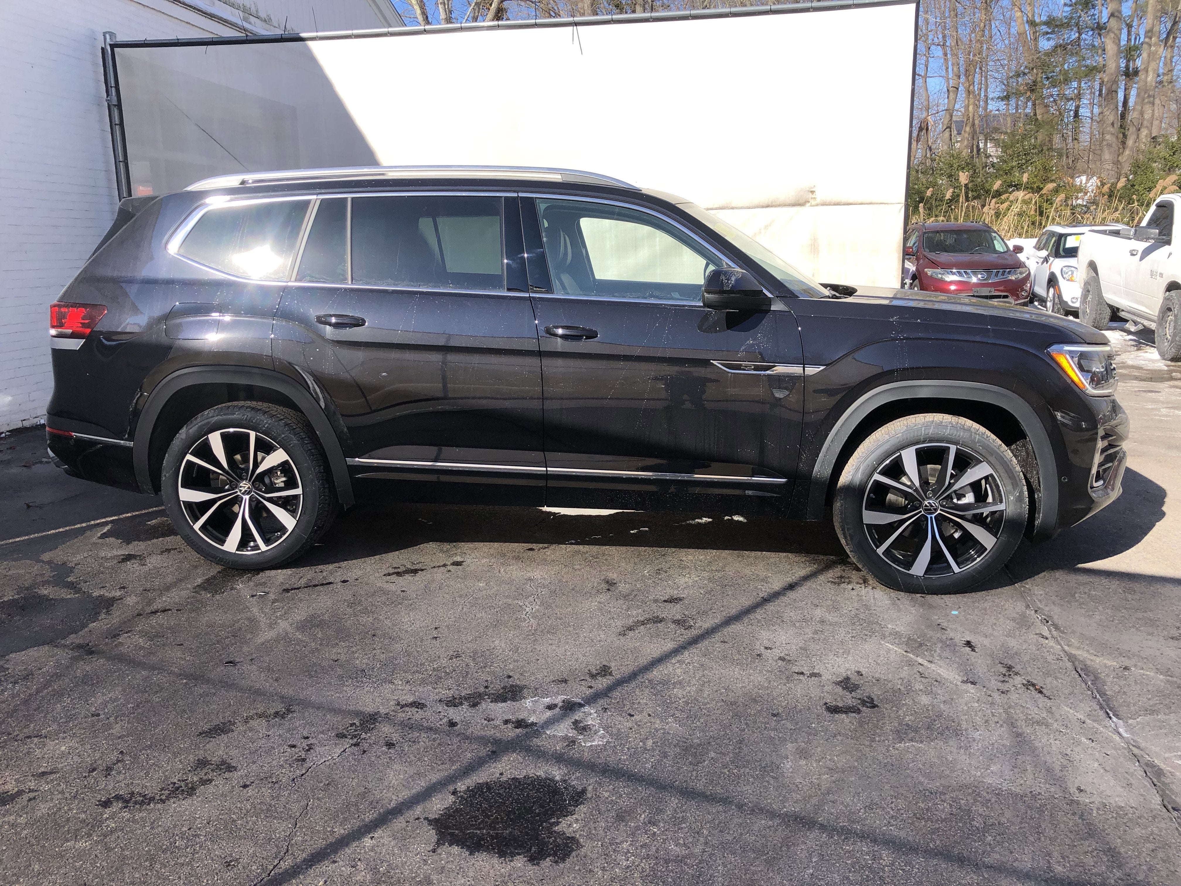 2026 Volkswagen Atlas 2.0T SEL Premium R-Line