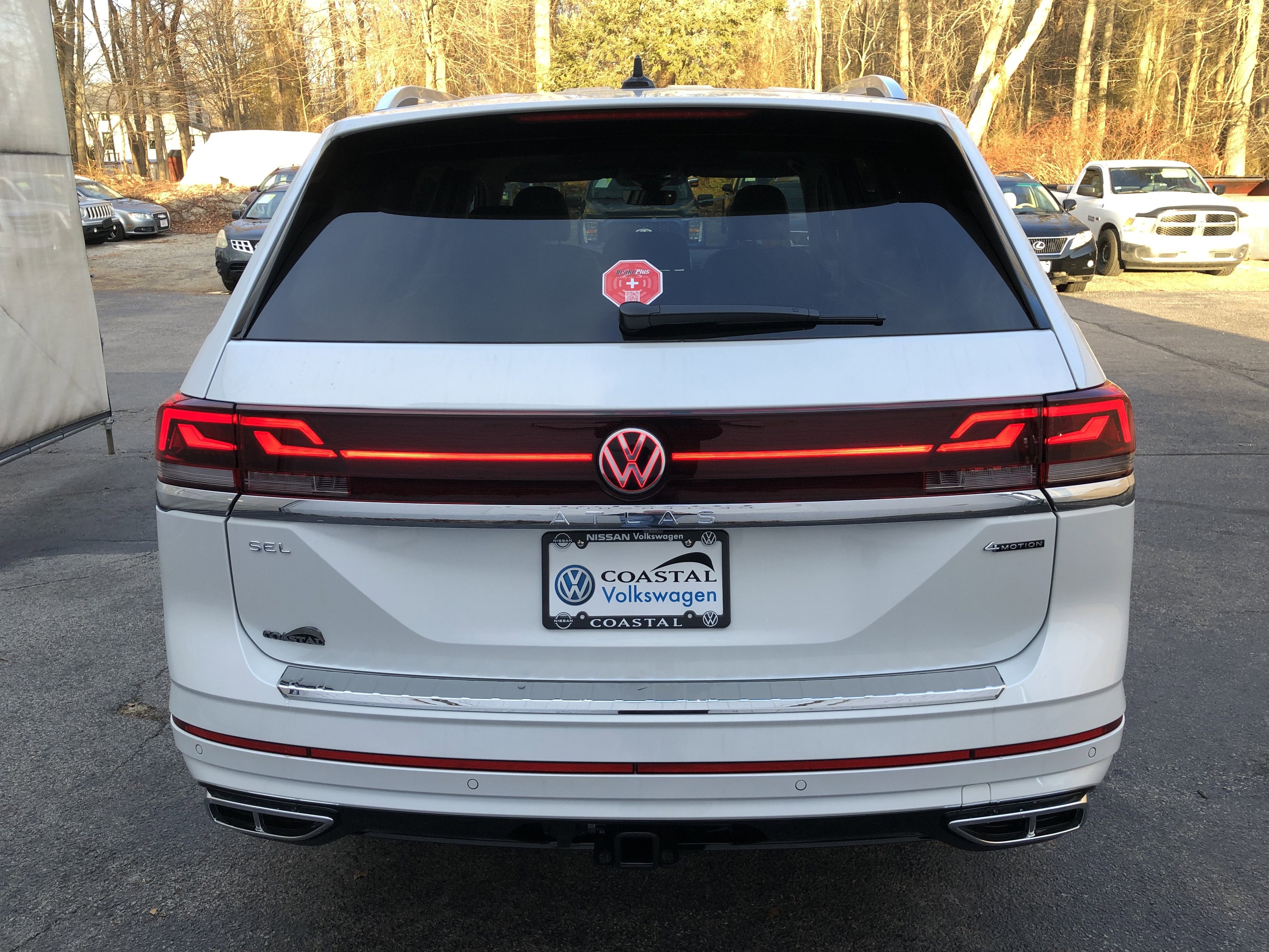 2026 Volkswagen Atlas 2.0T SEL Premium R-Line