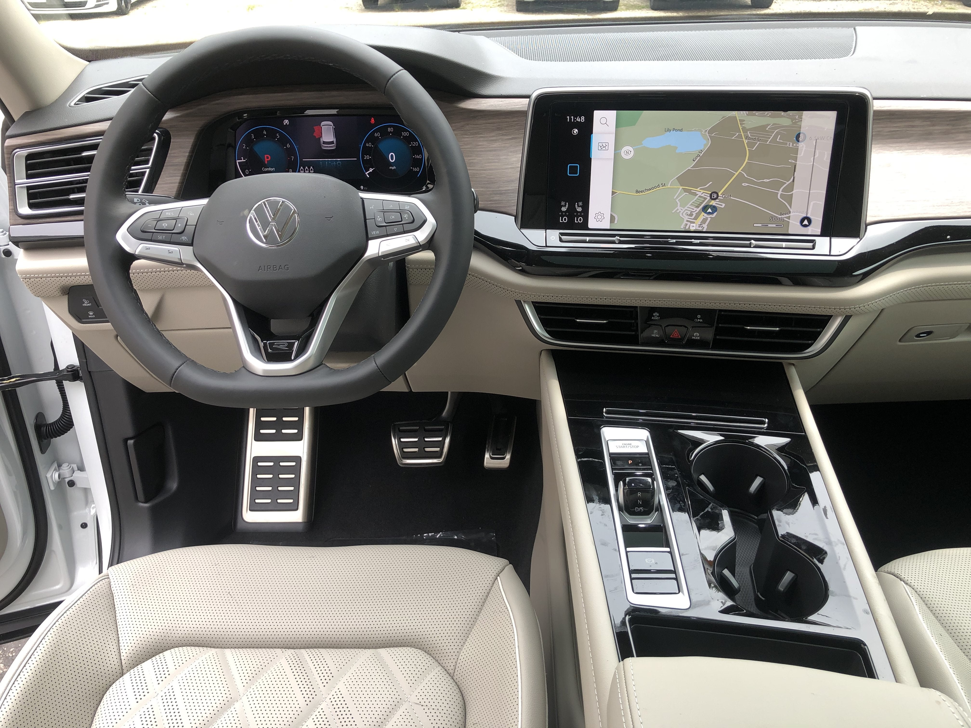 2026 Volkswagen Atlas 2.0T SEL Premium R-Line