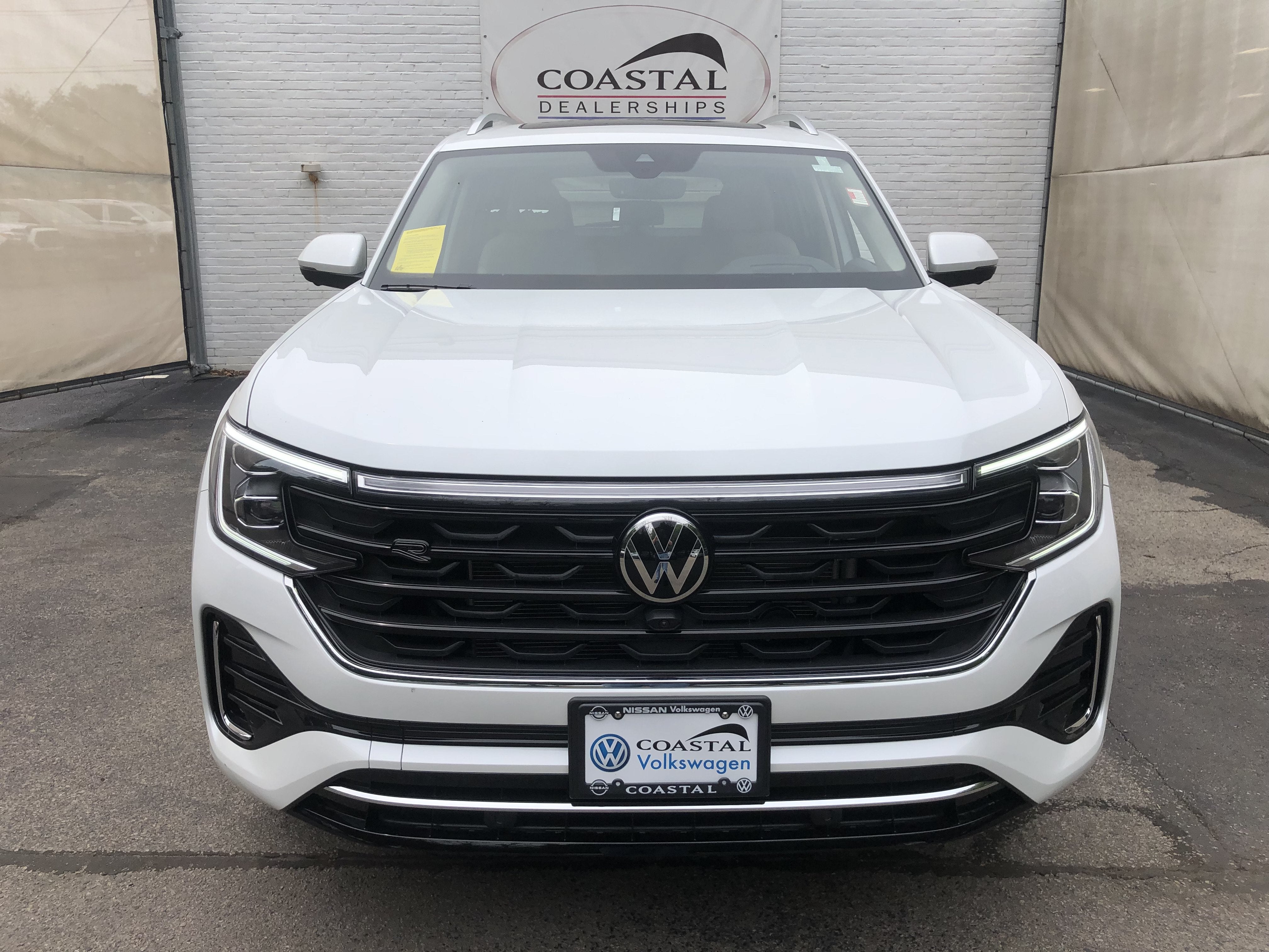 2026 Volkswagen Atlas 2.0T SEL Premium R-Line