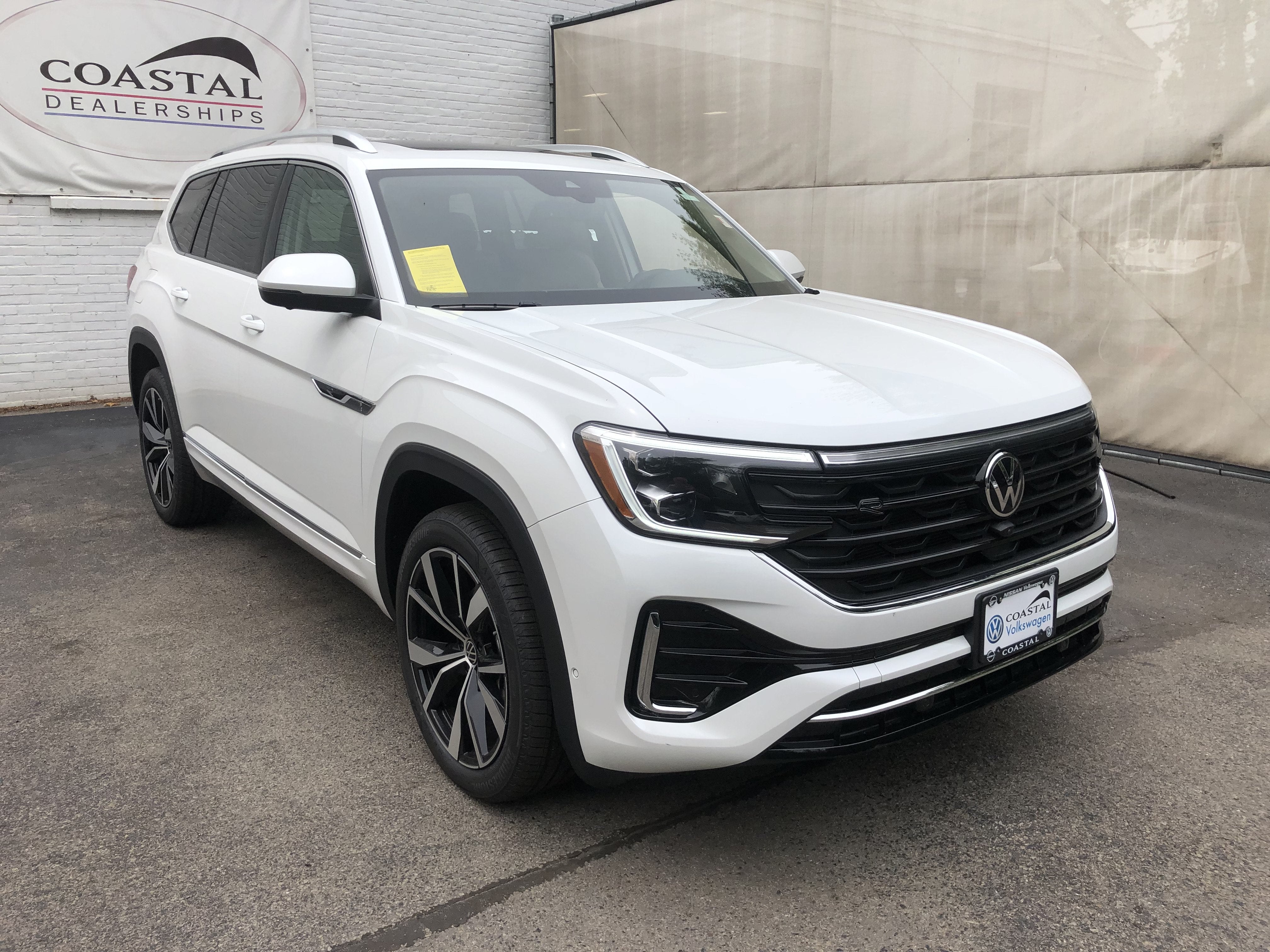 2026 Volkswagen Atlas 2.0T SEL Premium R-Line