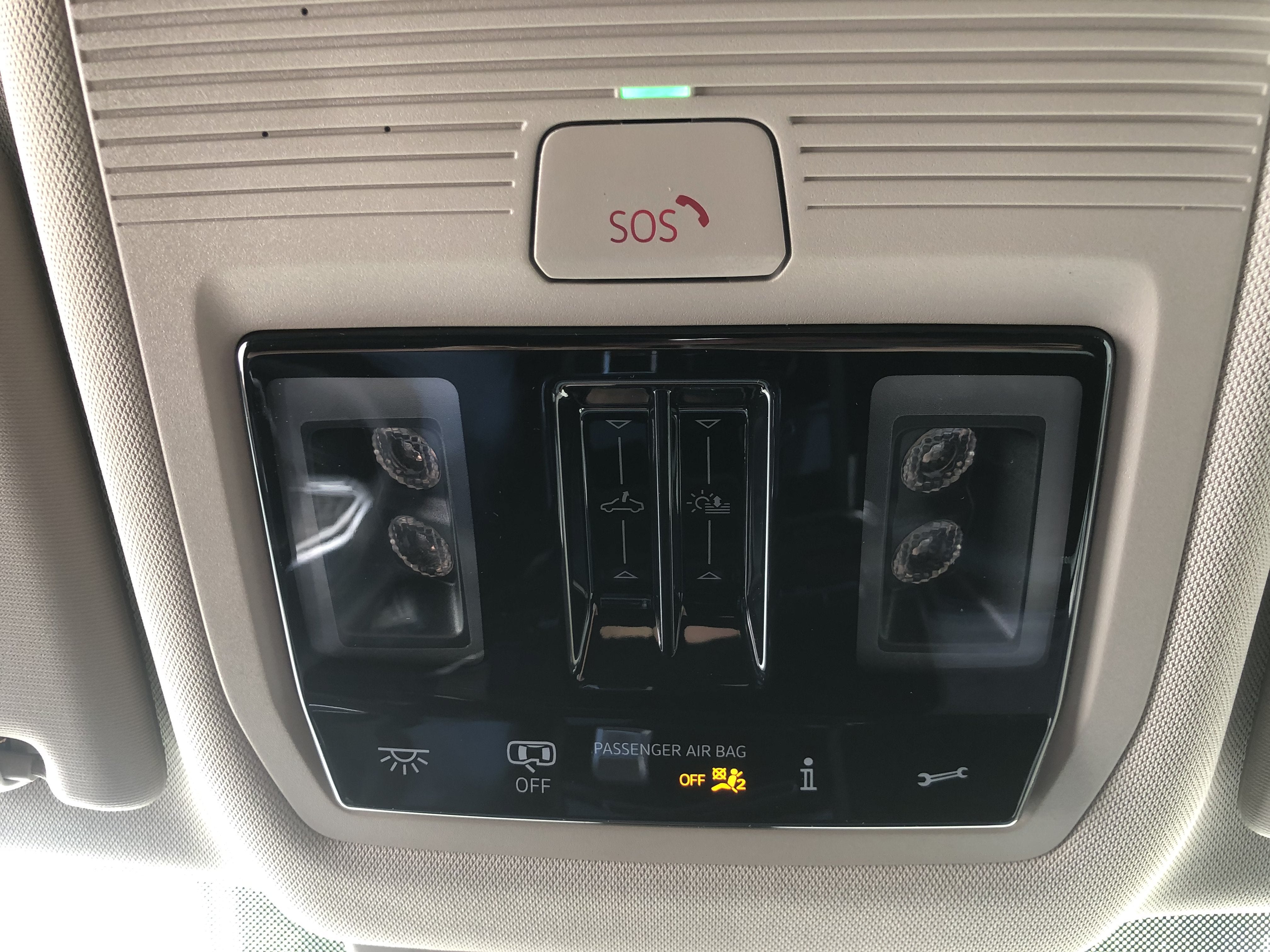 2026 Volkswagen Atlas 2.0T SEL Premium R-Line w/captains chairs