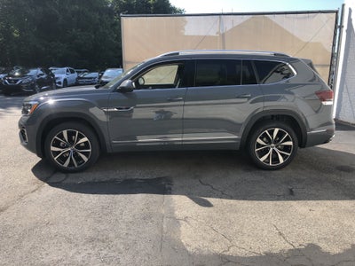 2026 Volkswagen Atlas 2.0T SEL Premium R-Line w/captains chairs