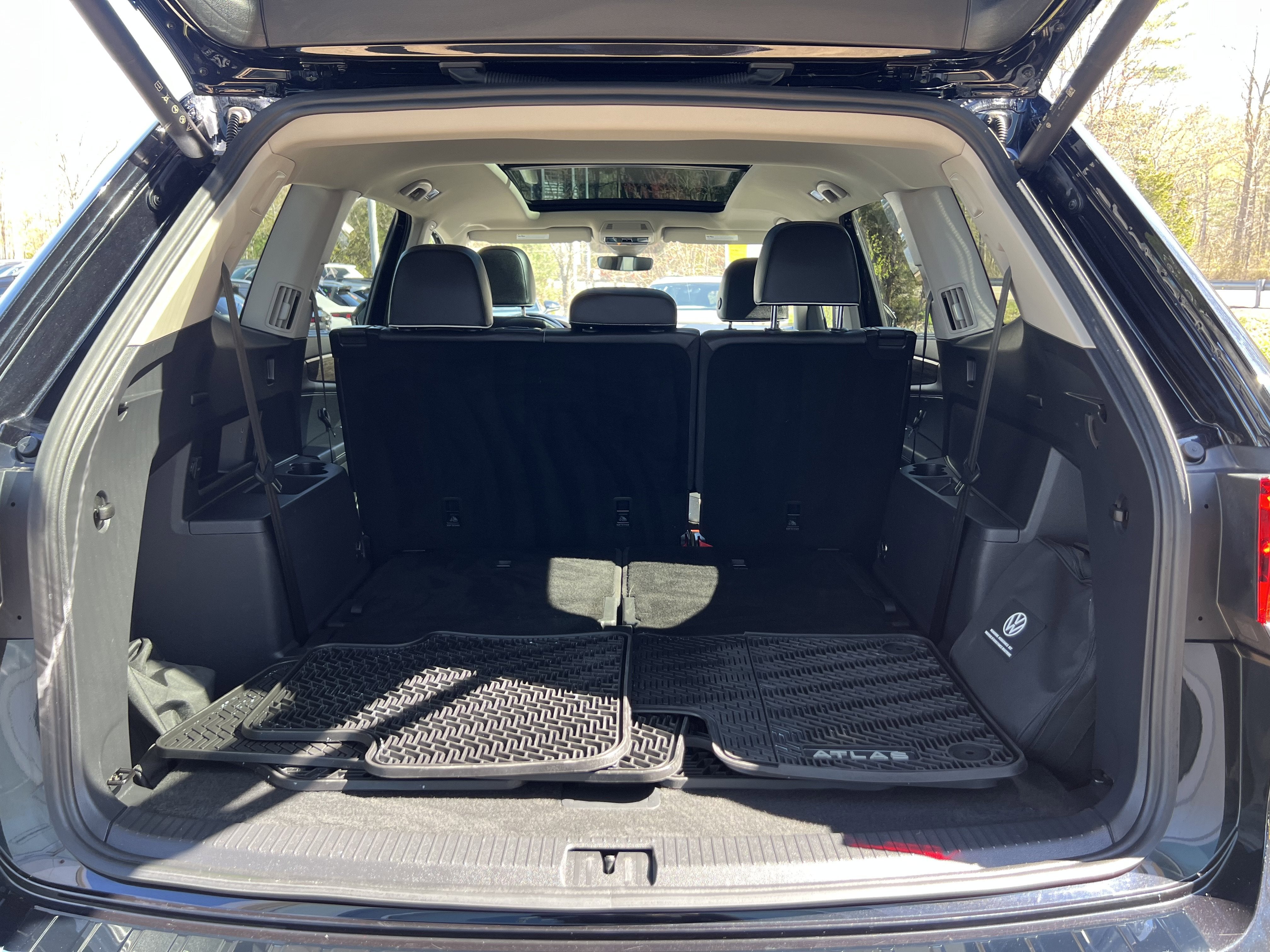 2024 Volkswagen Atlas 2.0T SEL Premium R-Line