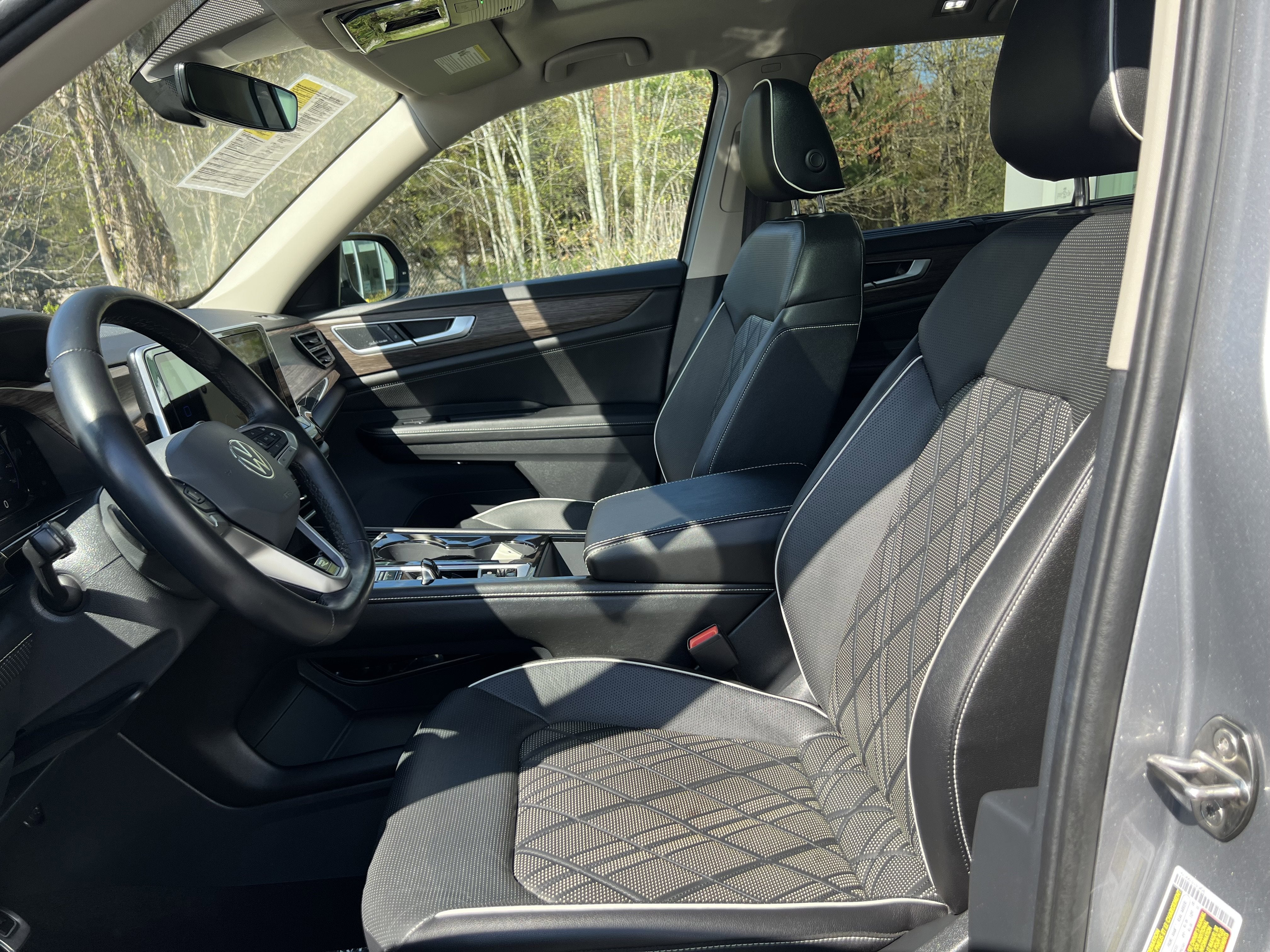 2024 Volkswagen Atlas 2.0T SEL Premium R-Line