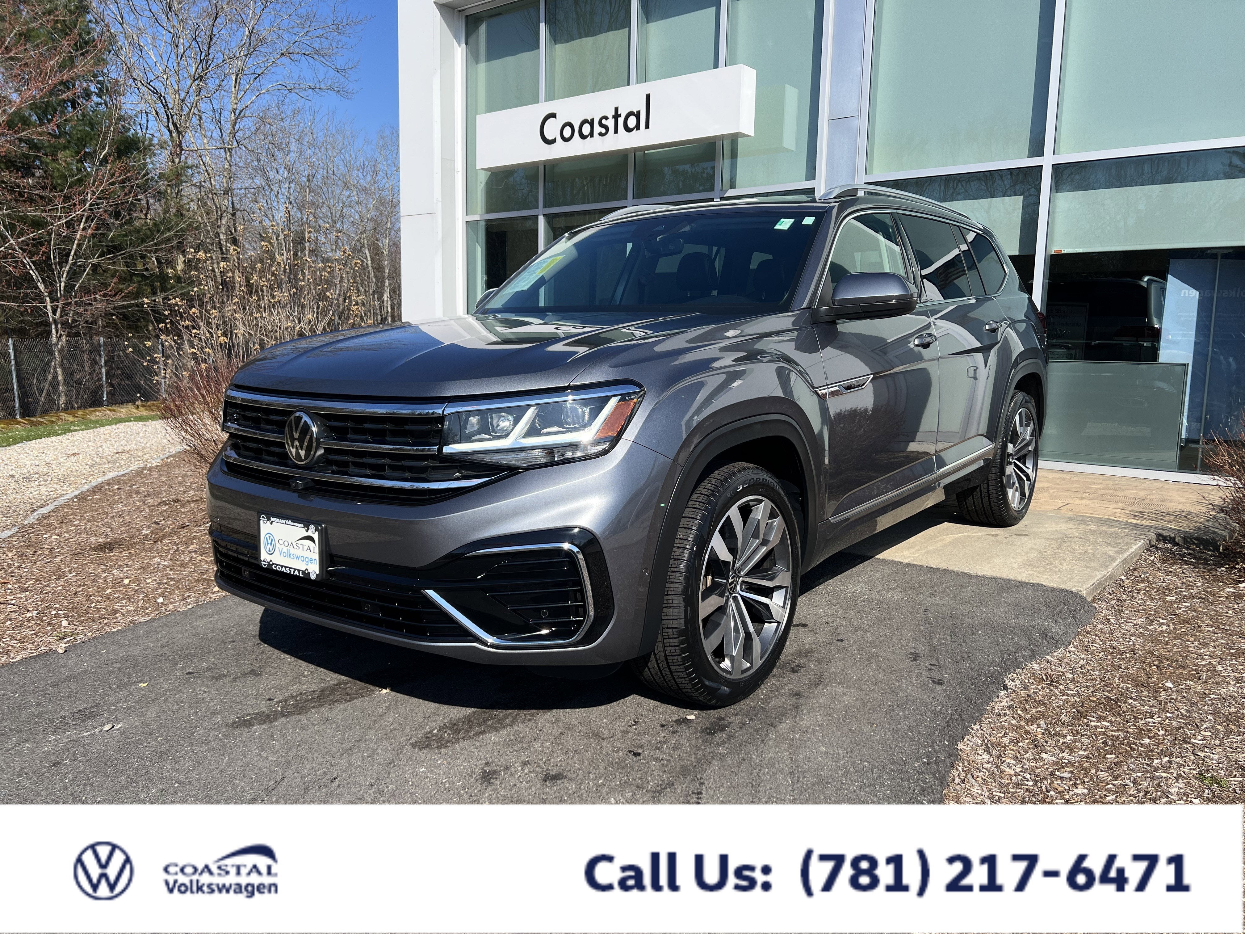 2023 Volkswagen Atlas 3.6L V6 SEL Premium R-Line w/captains chairs