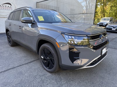 2027 Volkswagen Atlas SE w/Technology w/captains chairs and black wheel package