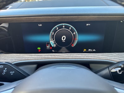 2027 Volkswagen Atlas SE w/Technology w/black wheel package