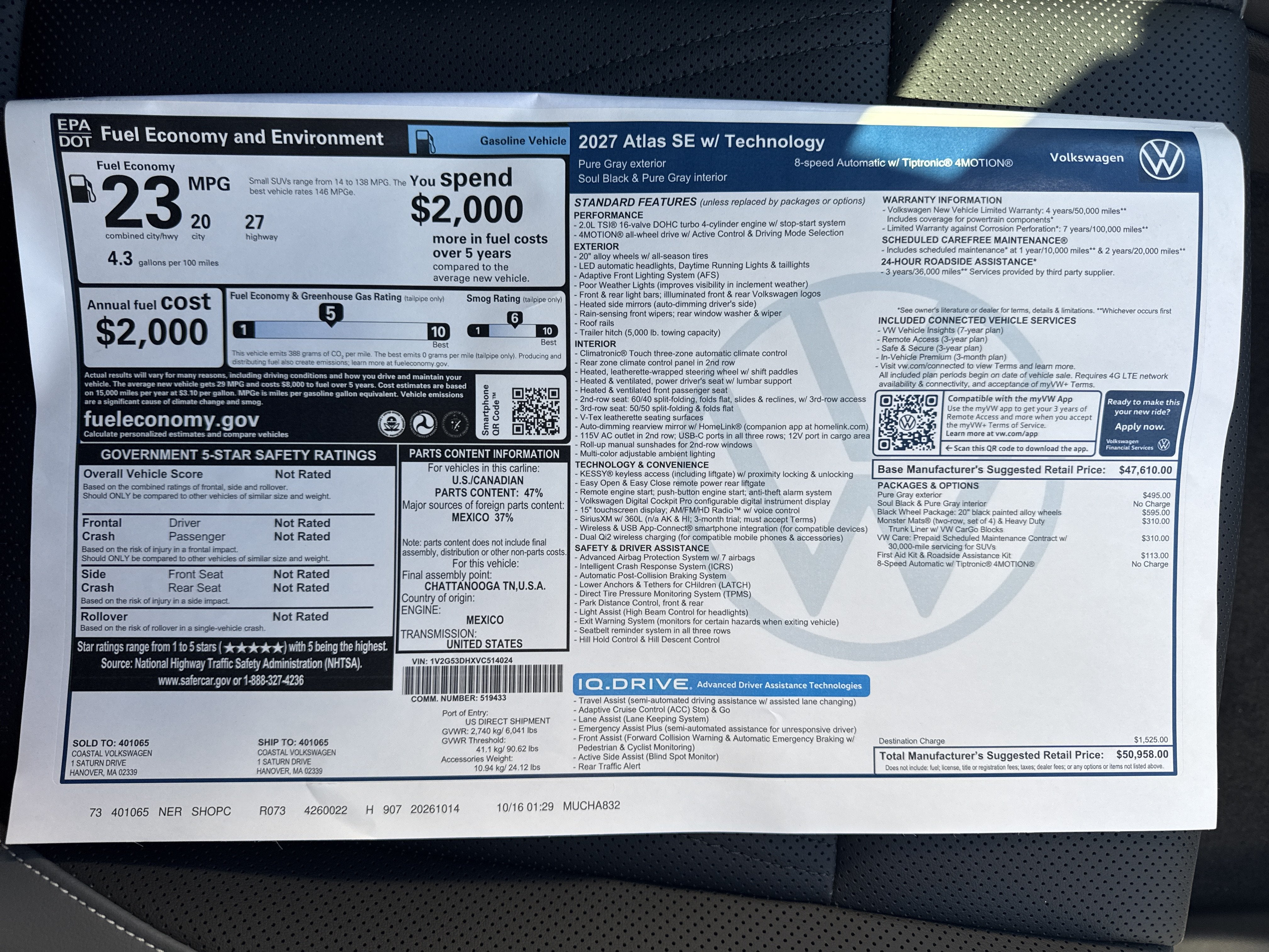 2027 Volkswagen Atlas SE w/Technology w/black wheel package