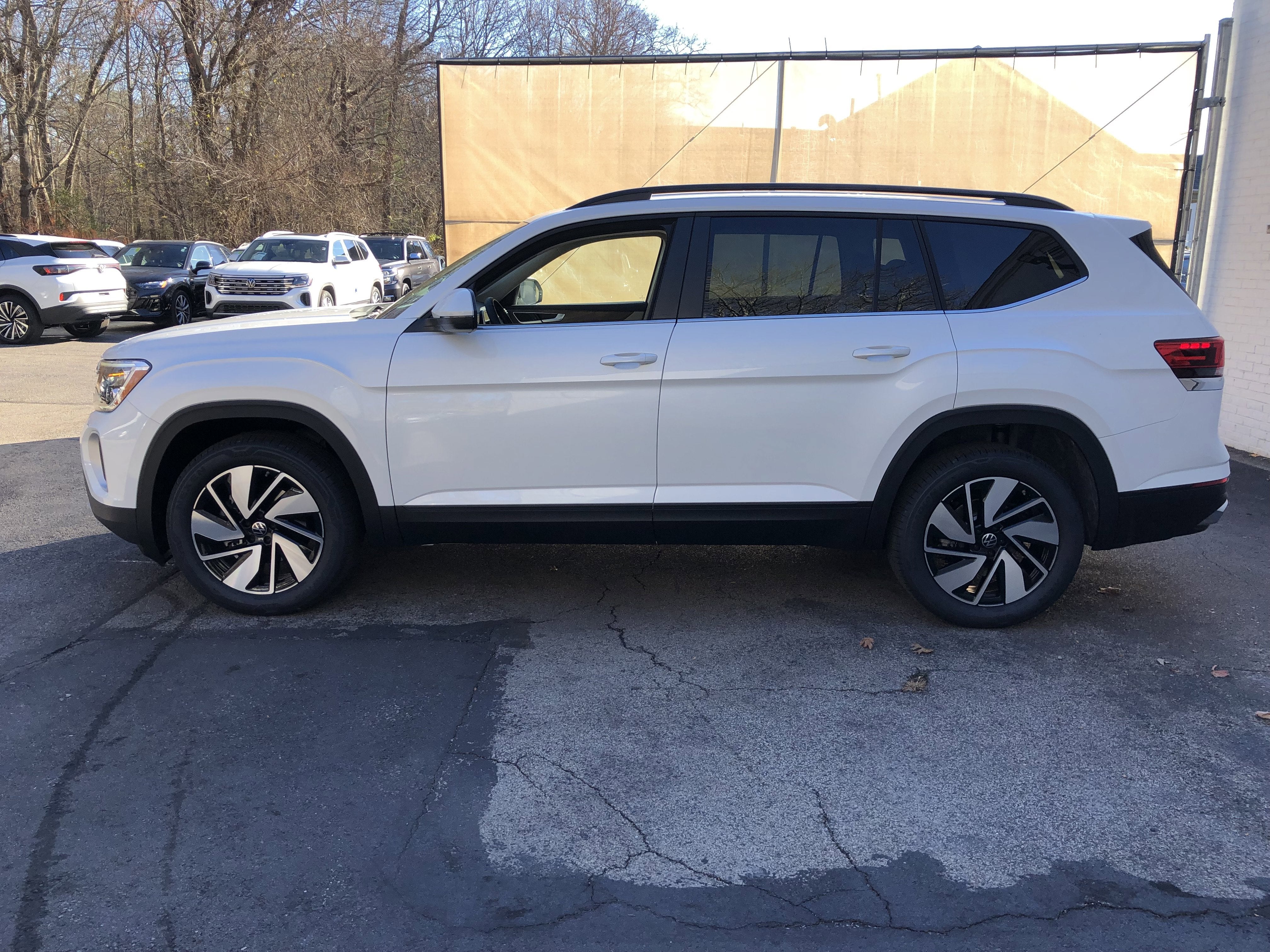 2026 Volkswagen Atlas 2.0T SE w/Technology